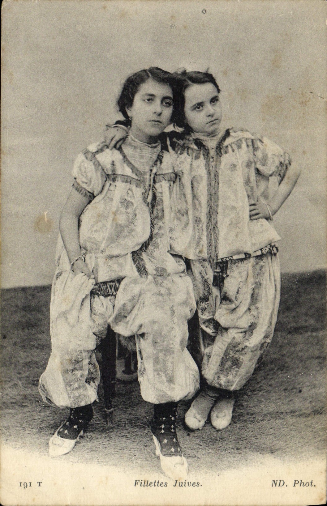 Jüdische Mädchen — ND. Foto — 191 T
