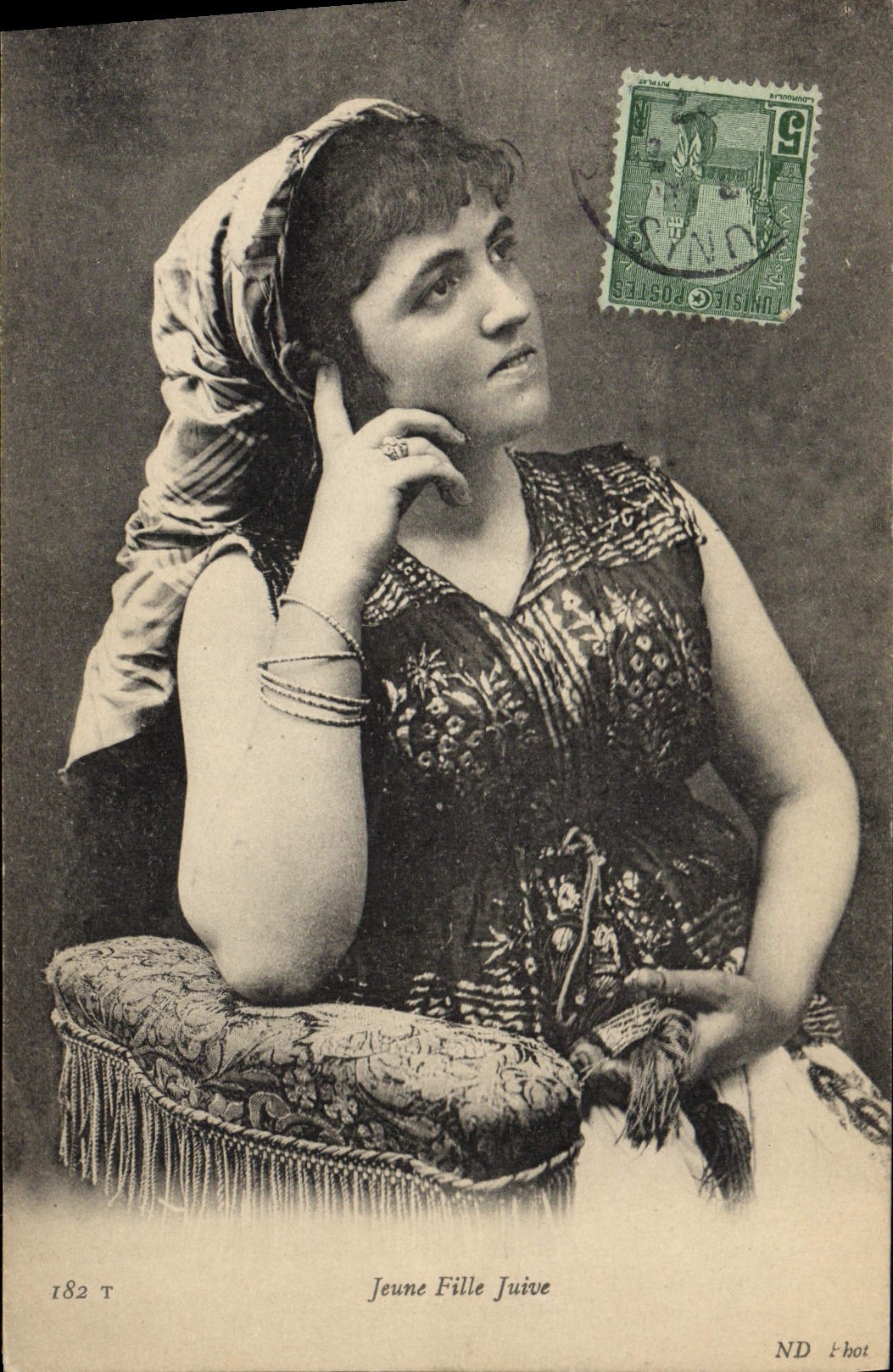 CPA Judaica Juif Jeune fille juive Tunisie