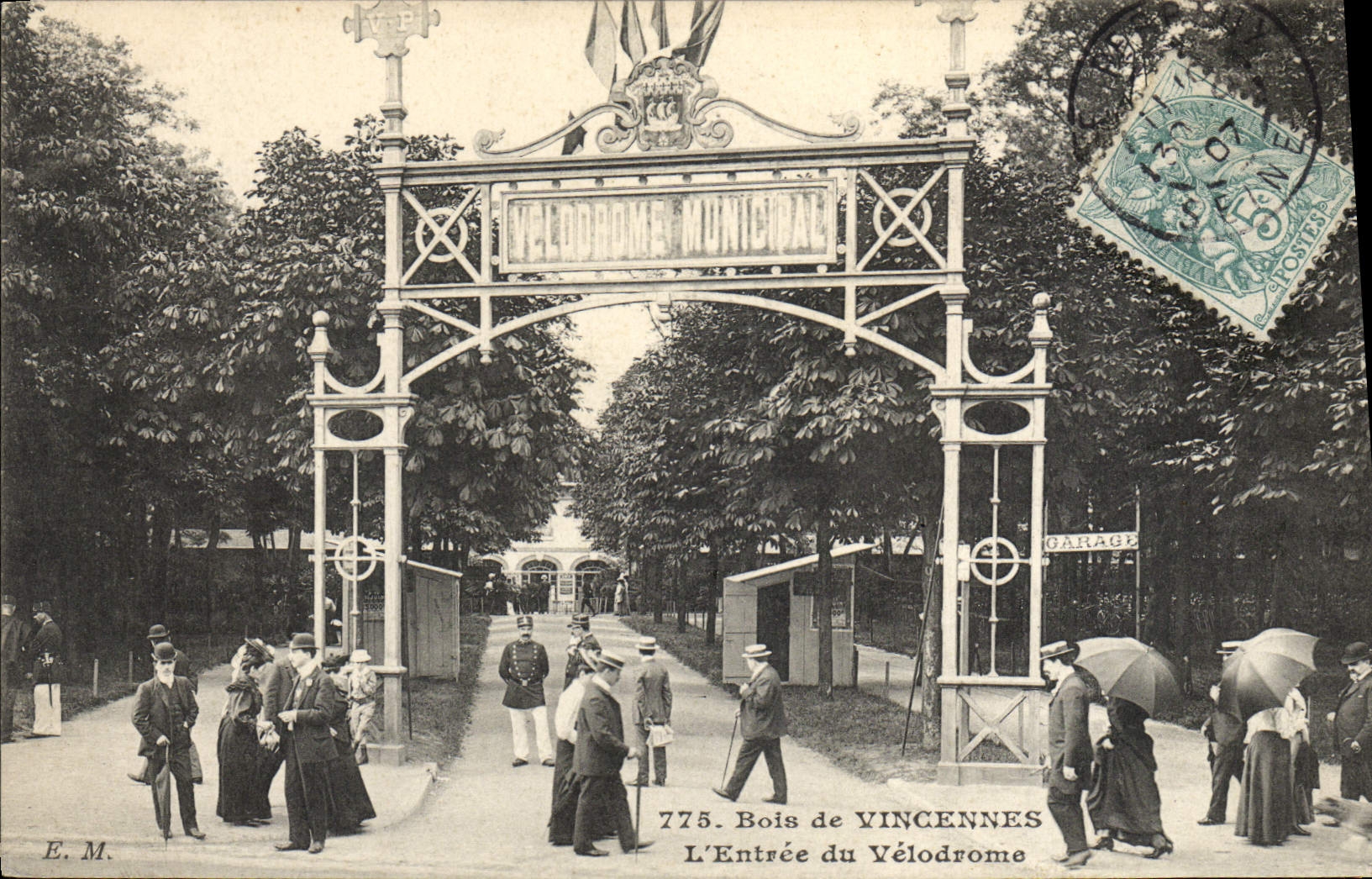 L'Entrée du Vélodrome Municipal — Bois de Vincennes — E. M. n°775