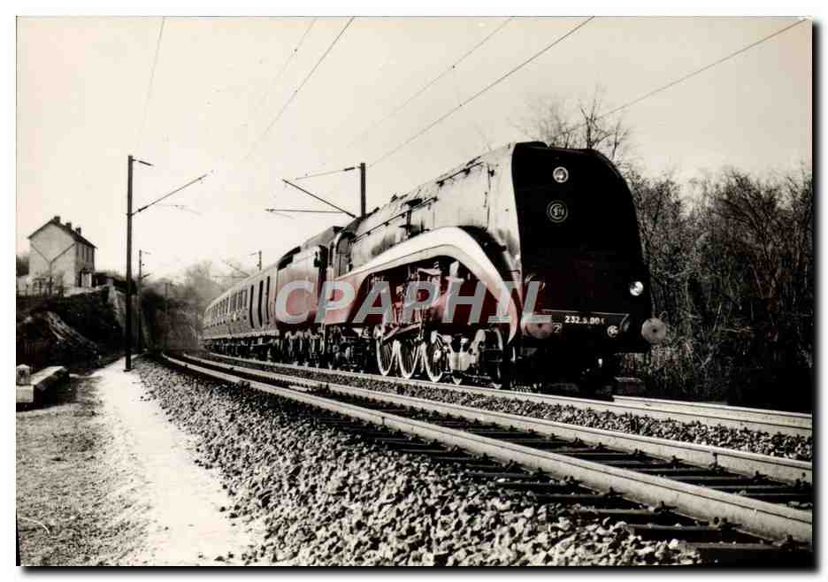 CPM Train Creil Paris 