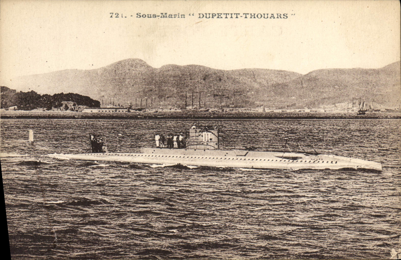 CPA Bateau Sous marin Sous-marin Dupetit Thouars