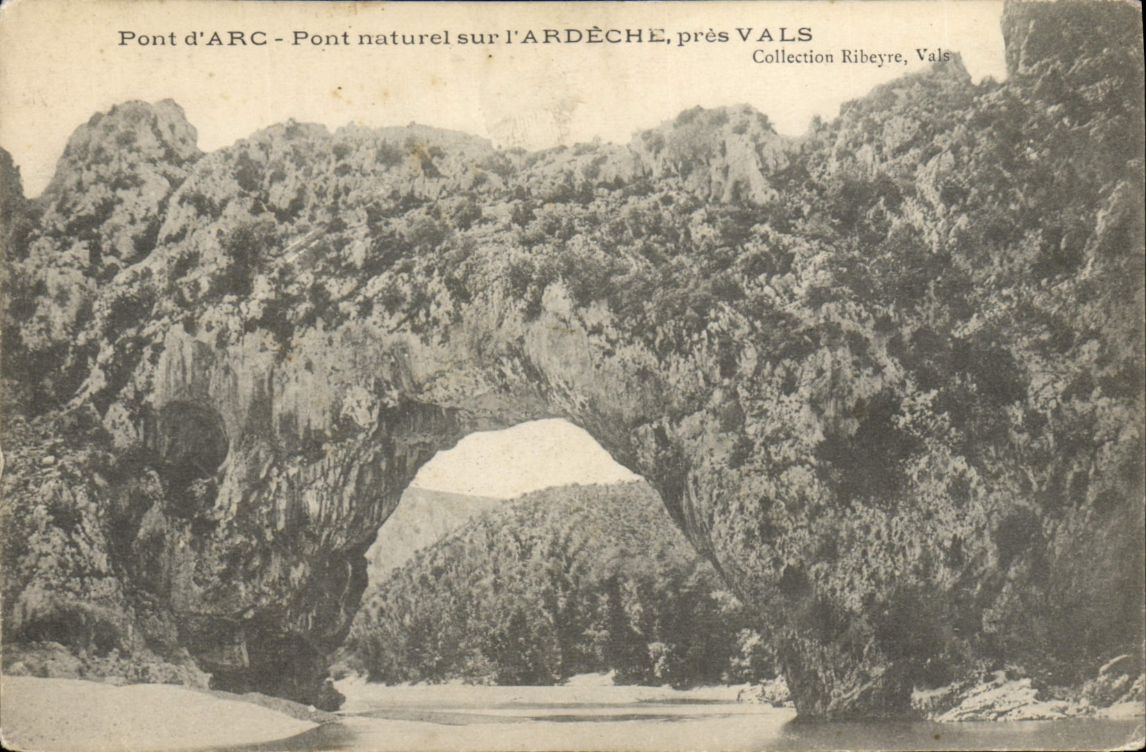 Brücke von ARC - Natürliche Brücke über die ARDÈCHE, nahe VALS — Sammlung Ribeyre, Vals