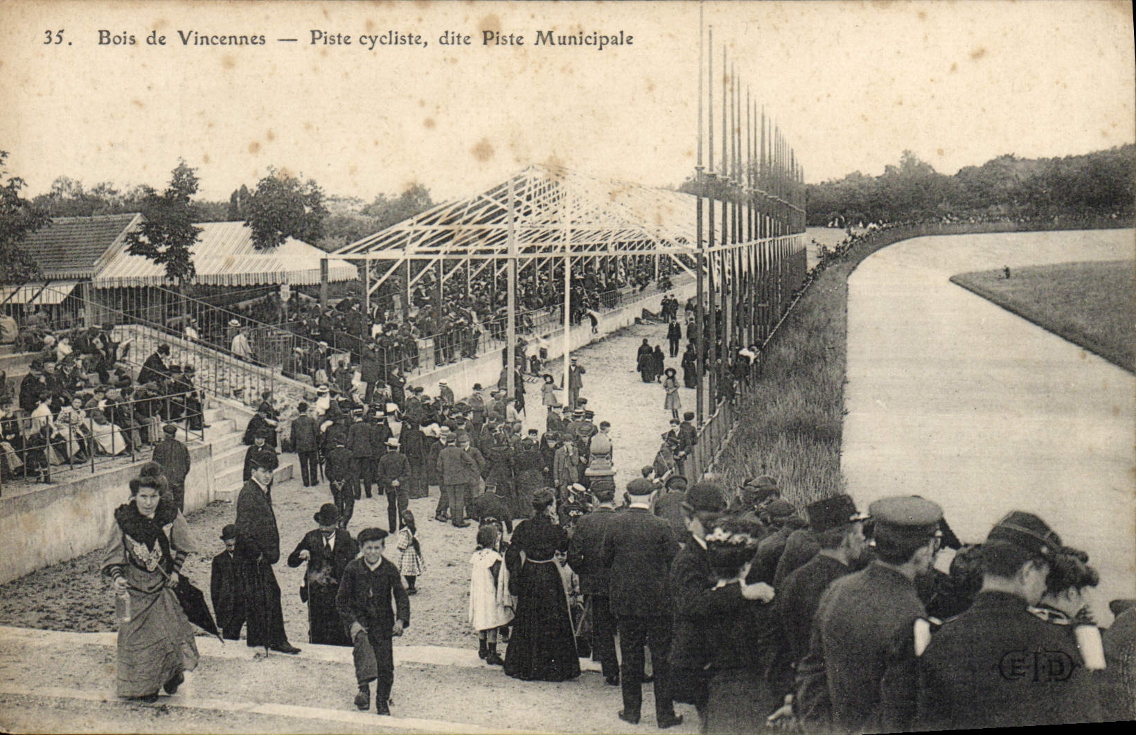 Bois de Vincennes — Piste cycliste, dite Piste Municipale — Éditeur EID, n°35