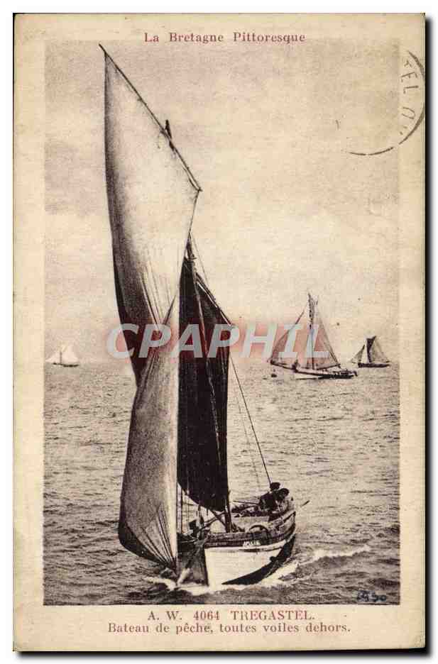 CPA Bateau Voilier Tregastel Bateau de peche toutes voiles dehors 