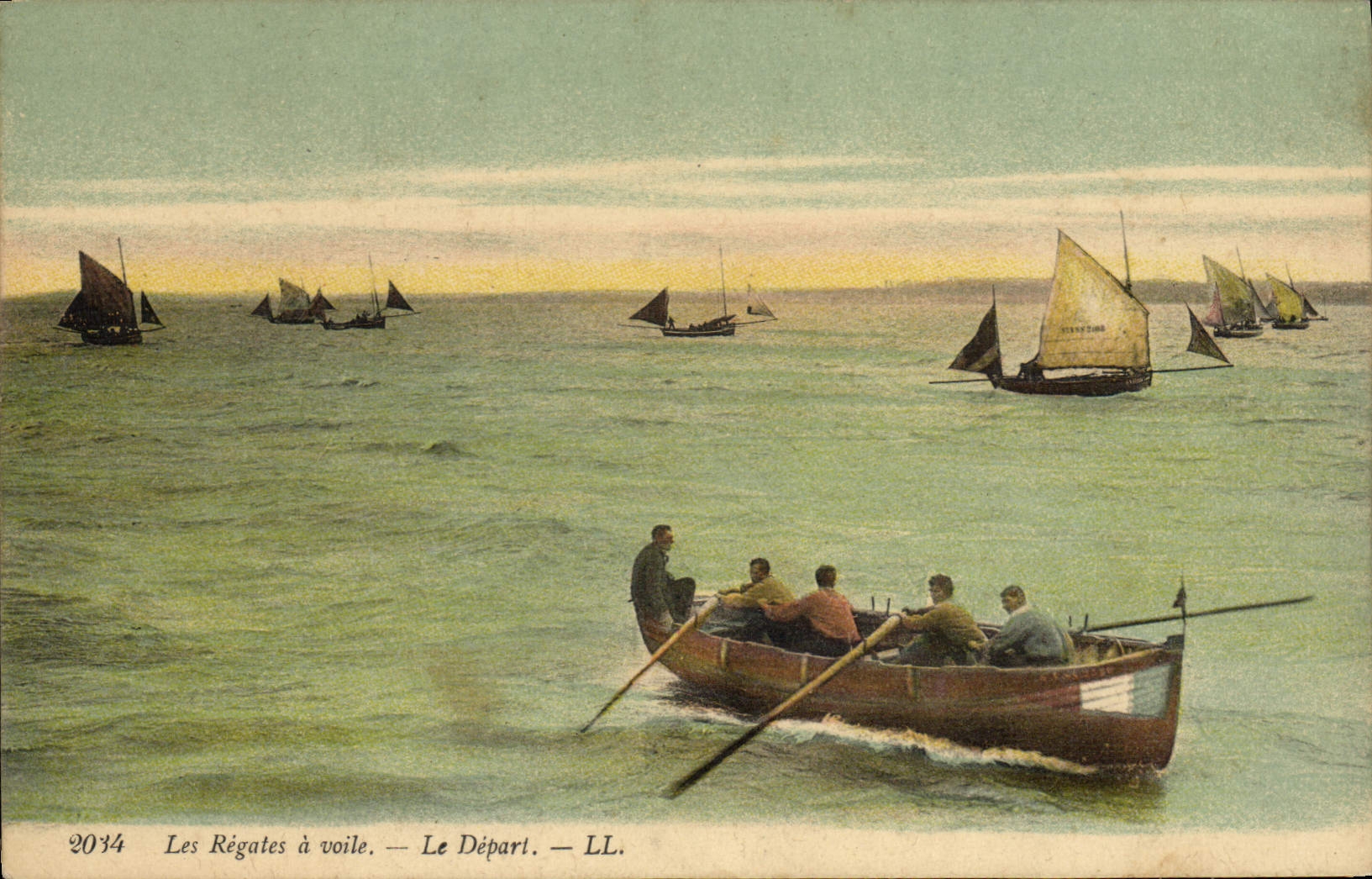 CPA Bateau Voilier Les regates a voile Le depart 