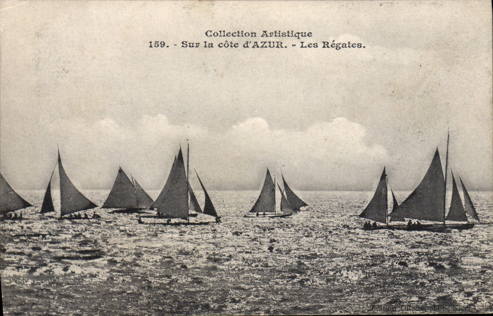 CPA Bateau Voilier Sur la Cote d'Azur Les regates