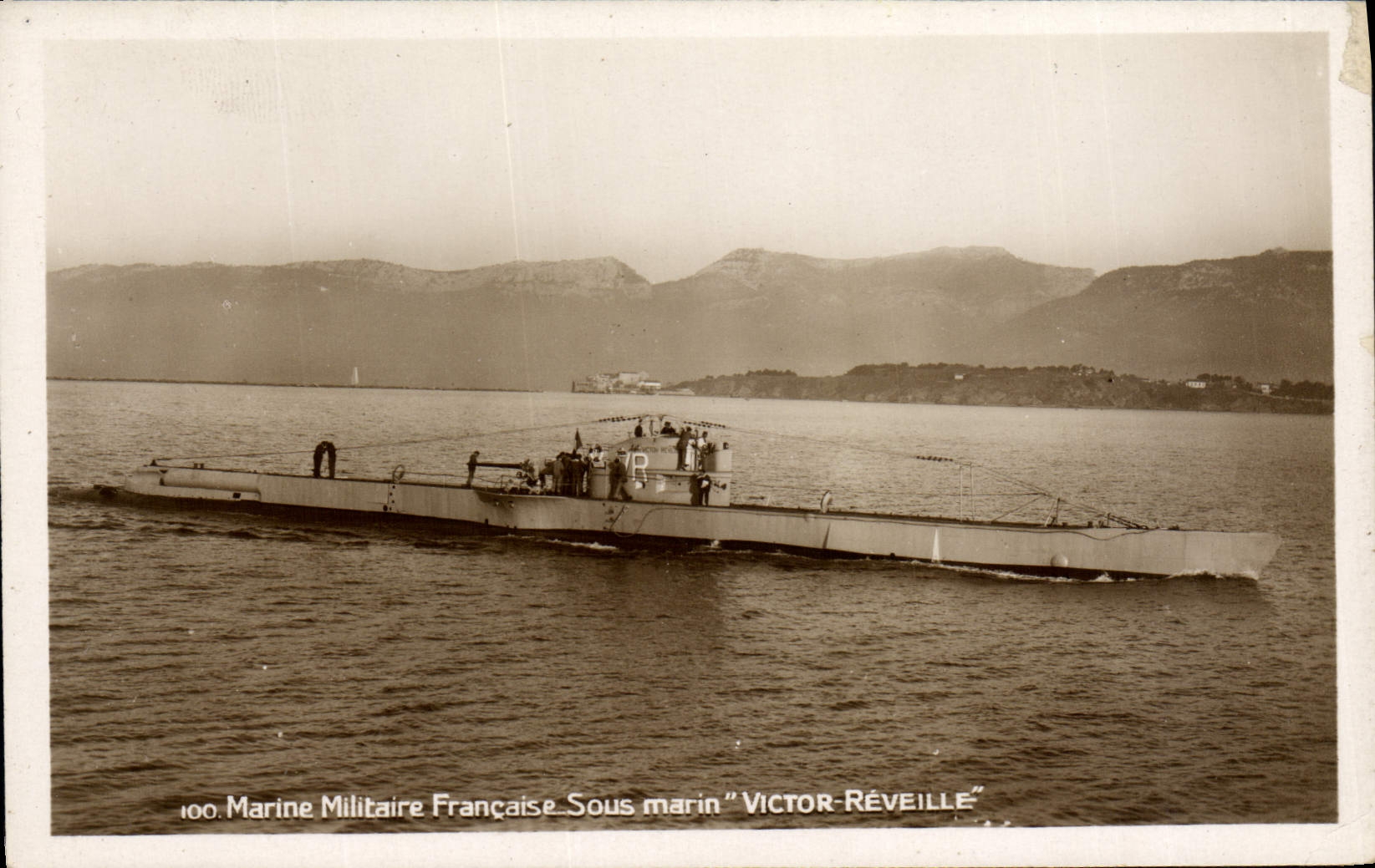 CPA Bateau Sous marin Sous-marin Victor Reveille