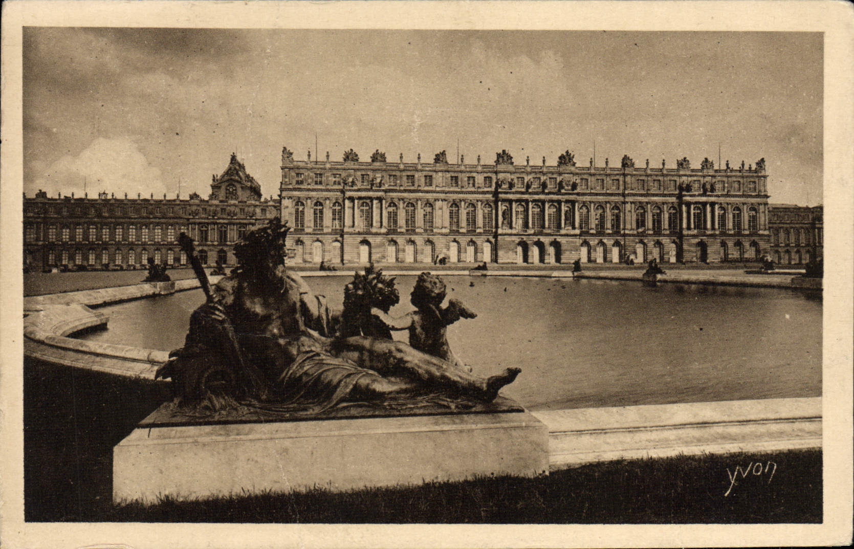 Vintage Postcard Parc de Versailles Facade of the Chateau on the Water Parterres