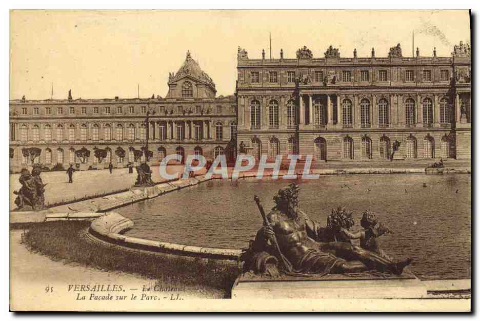 CPA Versailles La Facade Sur le Parc