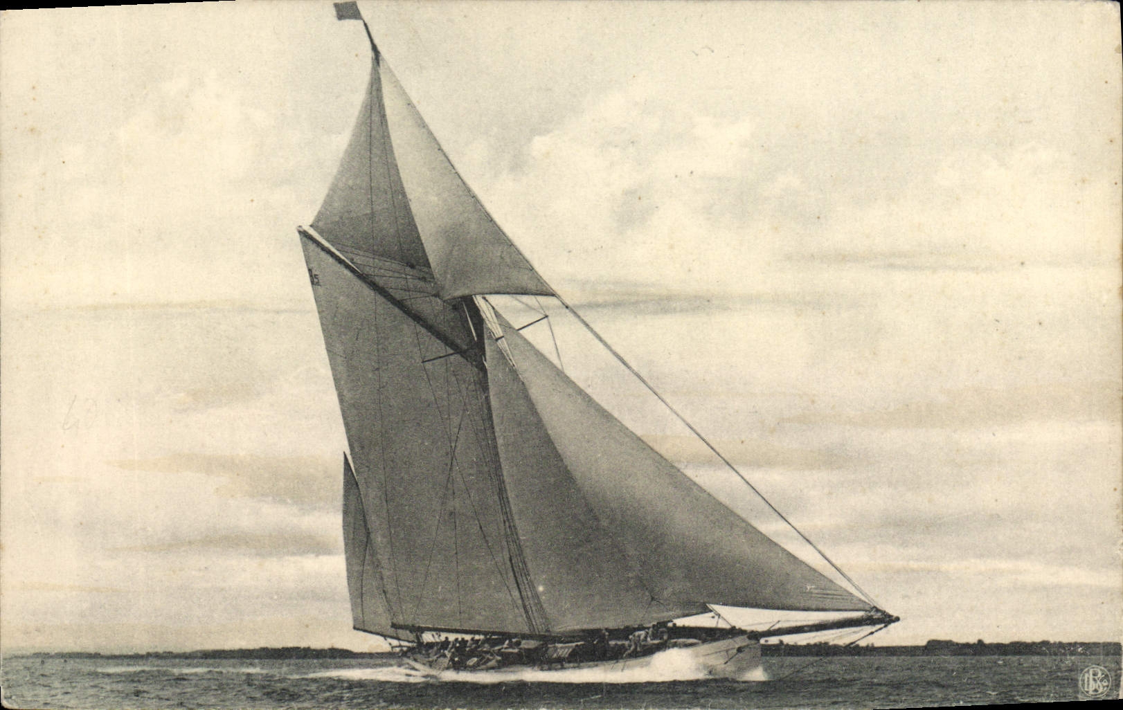 Segeln — Segelboot auf See — Verlag CPAPHIL, Serie 2648