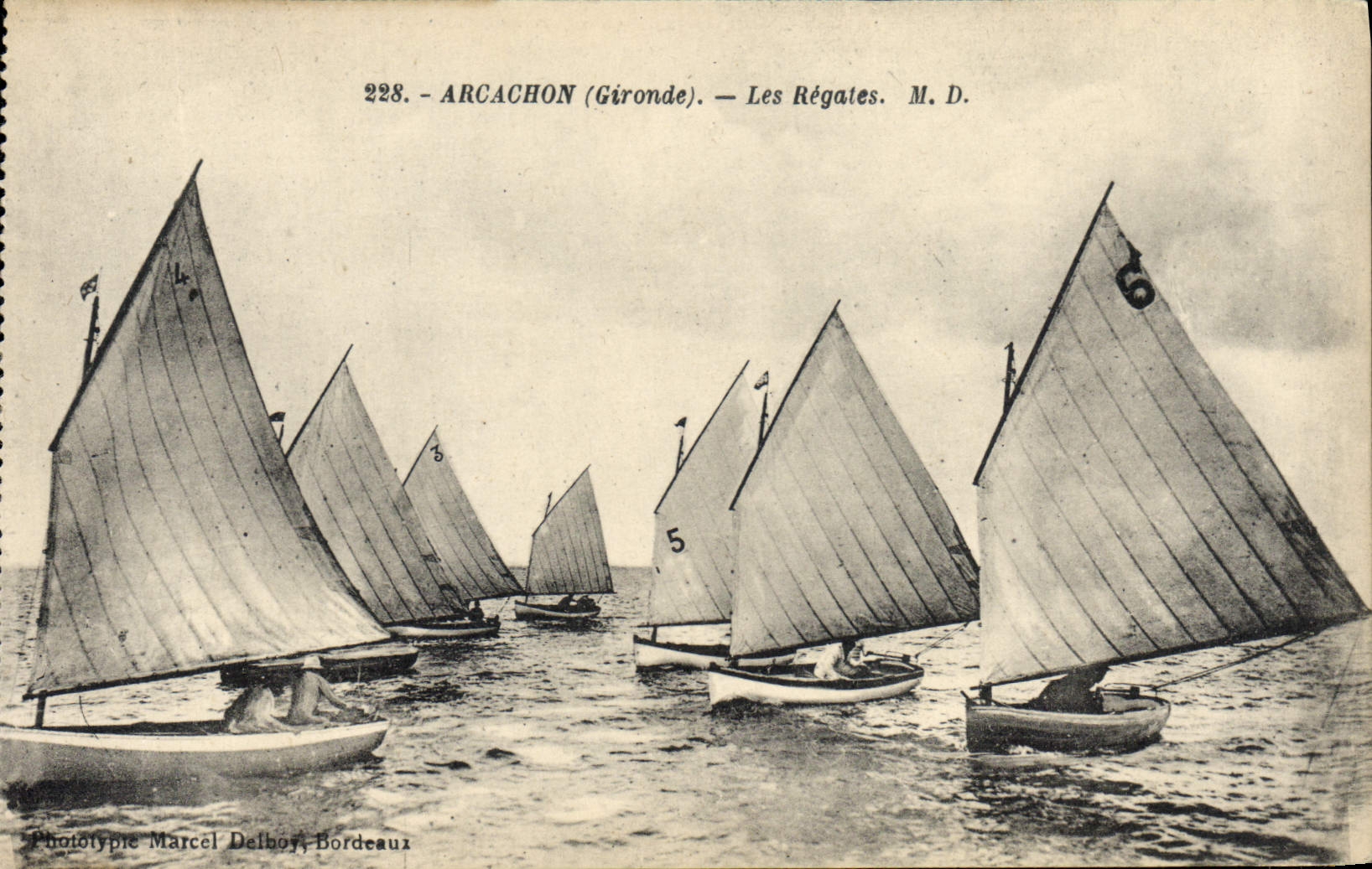 CPA Bateau Voilier Arcachon Les regates 