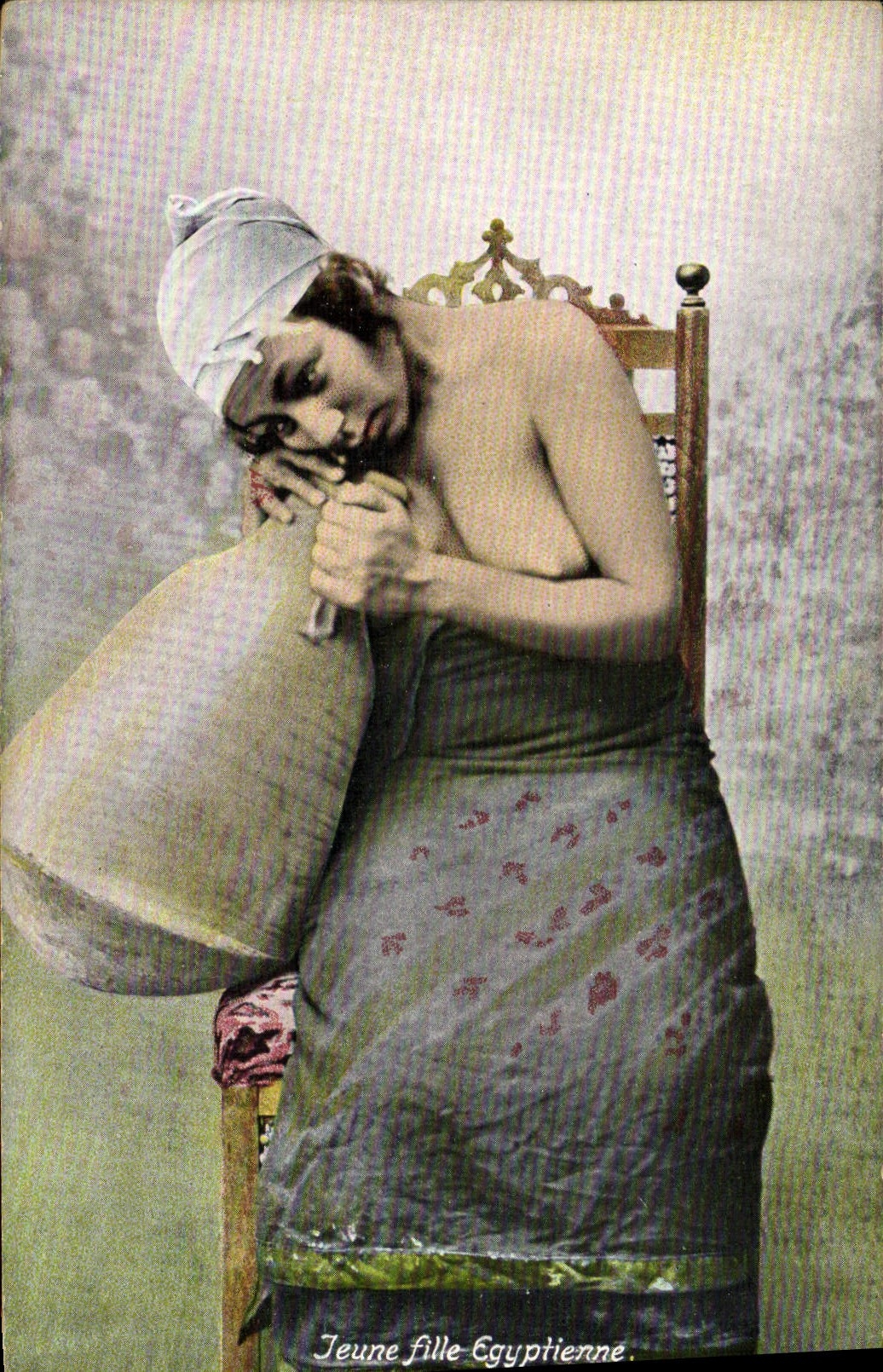 CPA Beaute orientale Jeune fille egyptienne Egypte Egypt