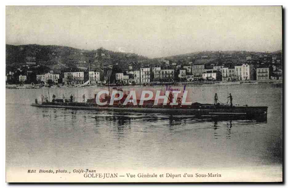 CPA Bateau de guerre Golfe Juan Vue generale et depart d'un Sous-marin