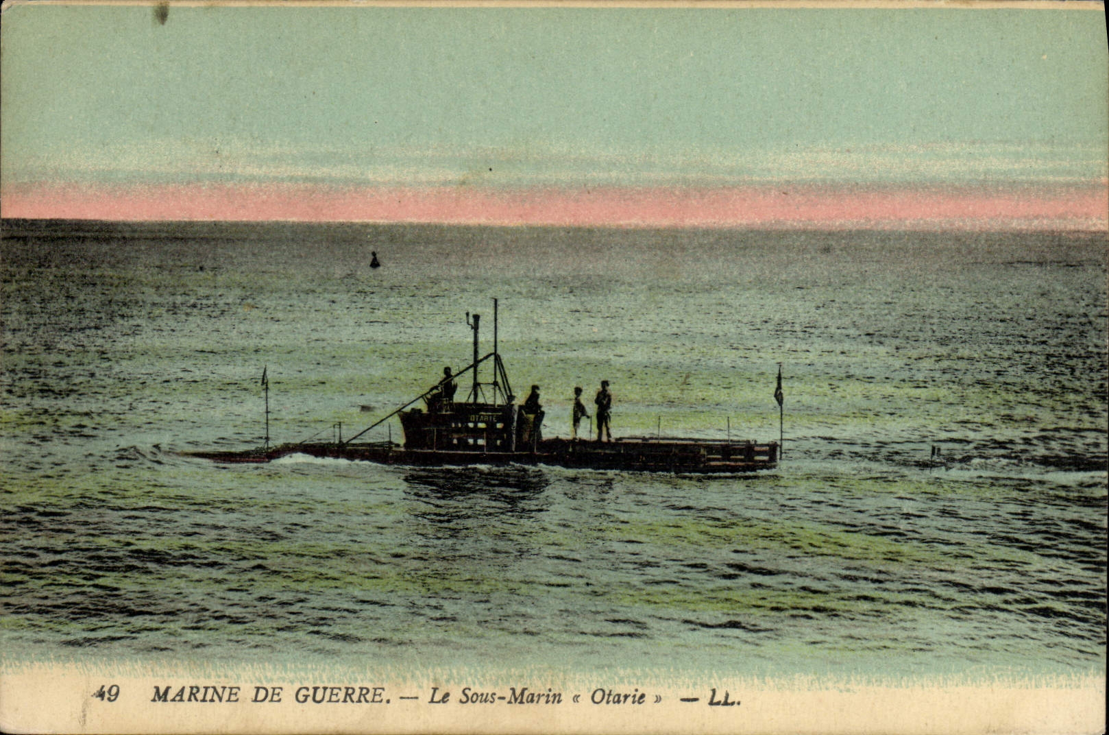 CPA Bateau de guerre Le Sous-marin Otarie 