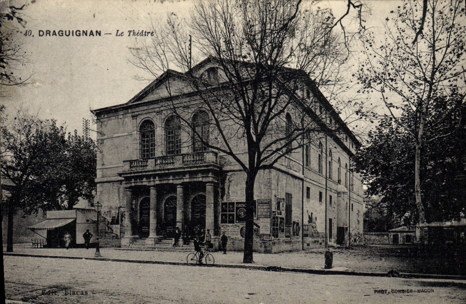 CPA Le Theatre Draguignan