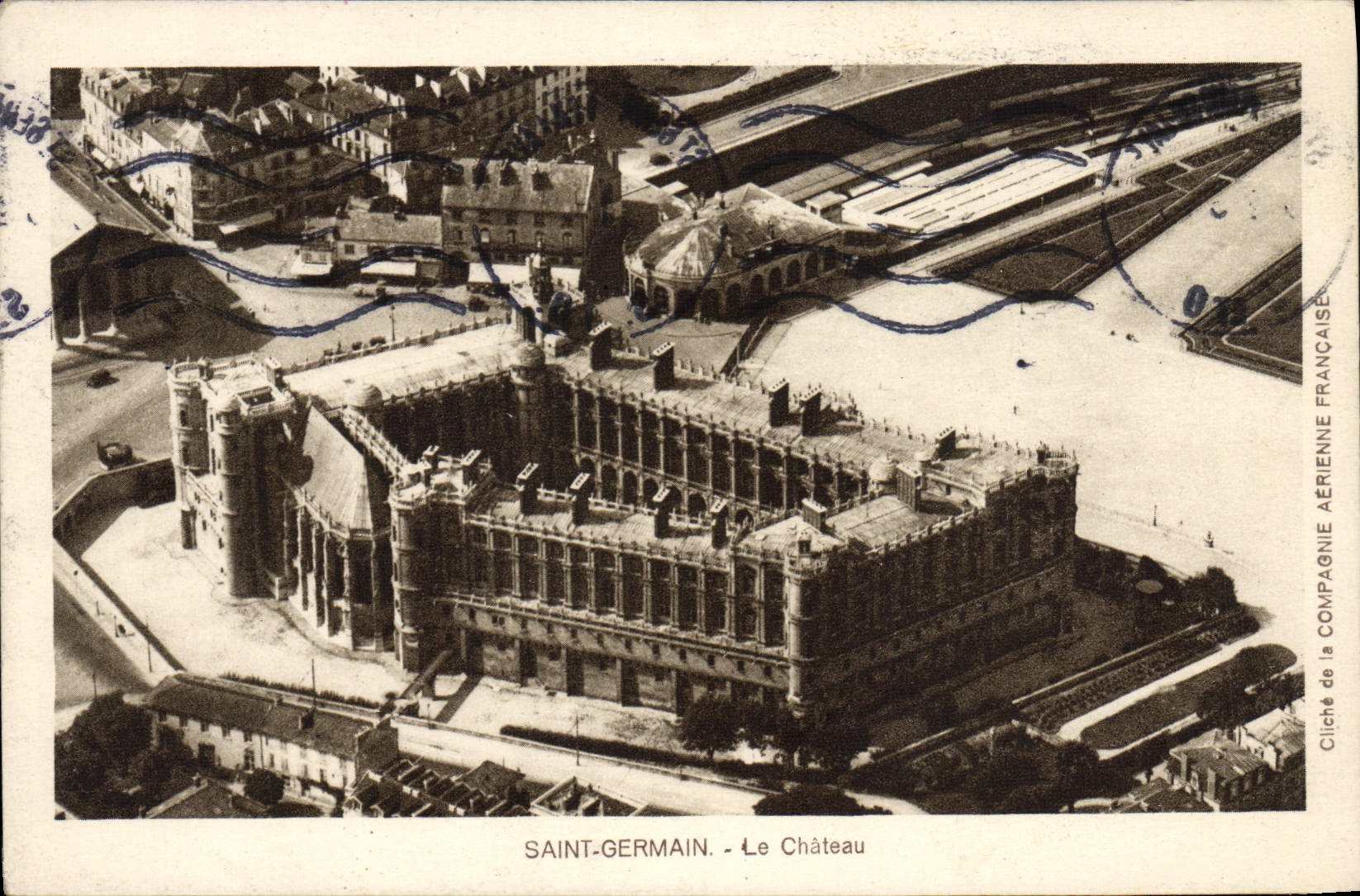 Saint-Germain - Le Château — cliché aérien — Compagnie Aérienne Française