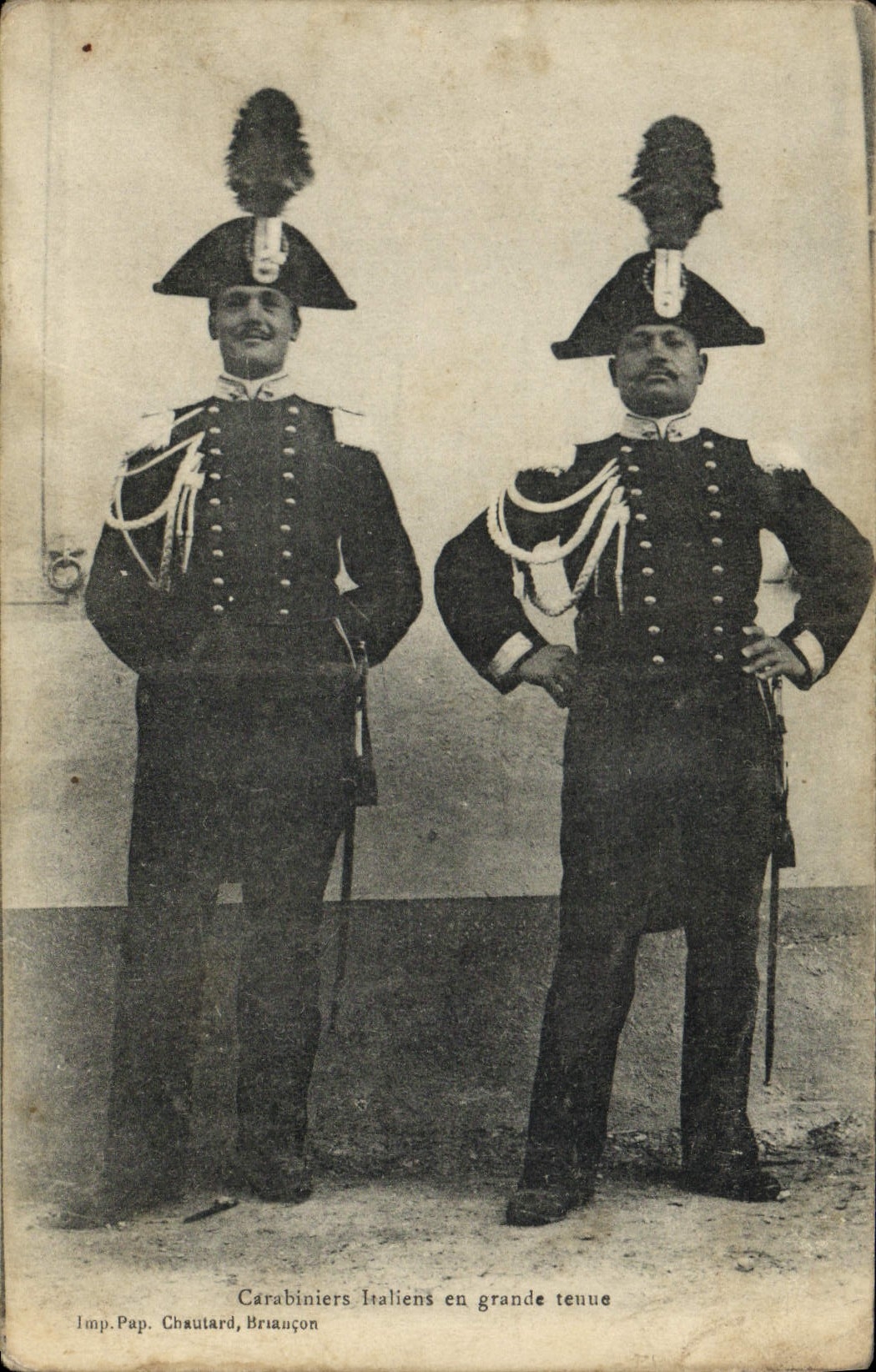Carabiniers Italiens en grande tenue — Imp. Pap. Chautard, Briançon