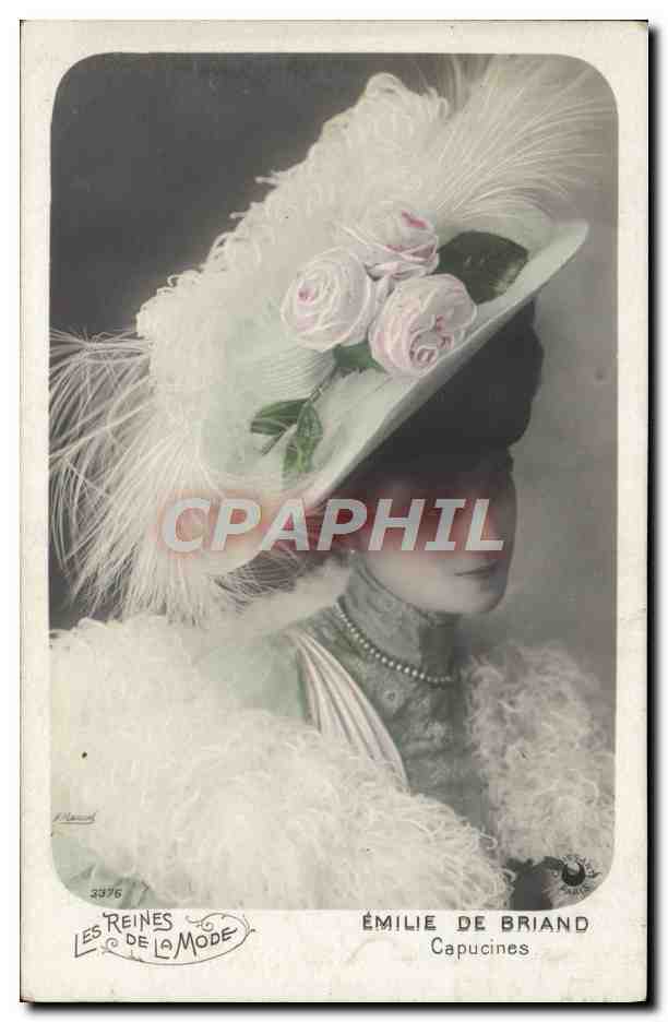 Émilie de Briand — Portrait en costume de mode avec chapeau à plumes et roses — Les Reines de la Mode, n° 3976