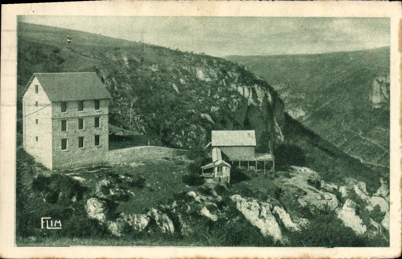 CPA Alpinisme Grotte de Dargilan L'hotel au bord du canyon de la Jonte 