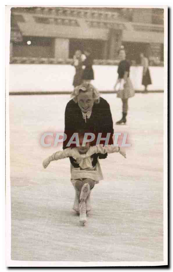 CARTE PHOTO Sports d'hiver Patinage Femme Enfant 