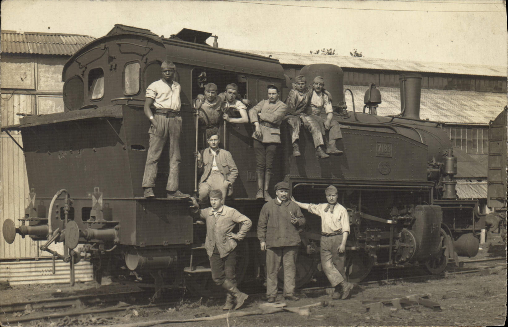 CARTE PHOTO Train Locomotive Versailles 