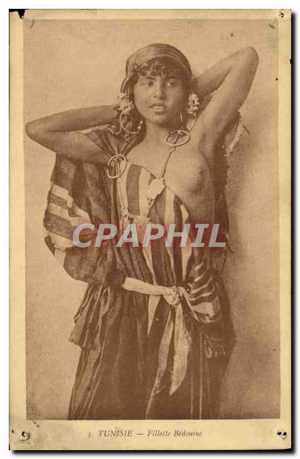 CPA Nu erotique Femme Tunisie Belle bedouine