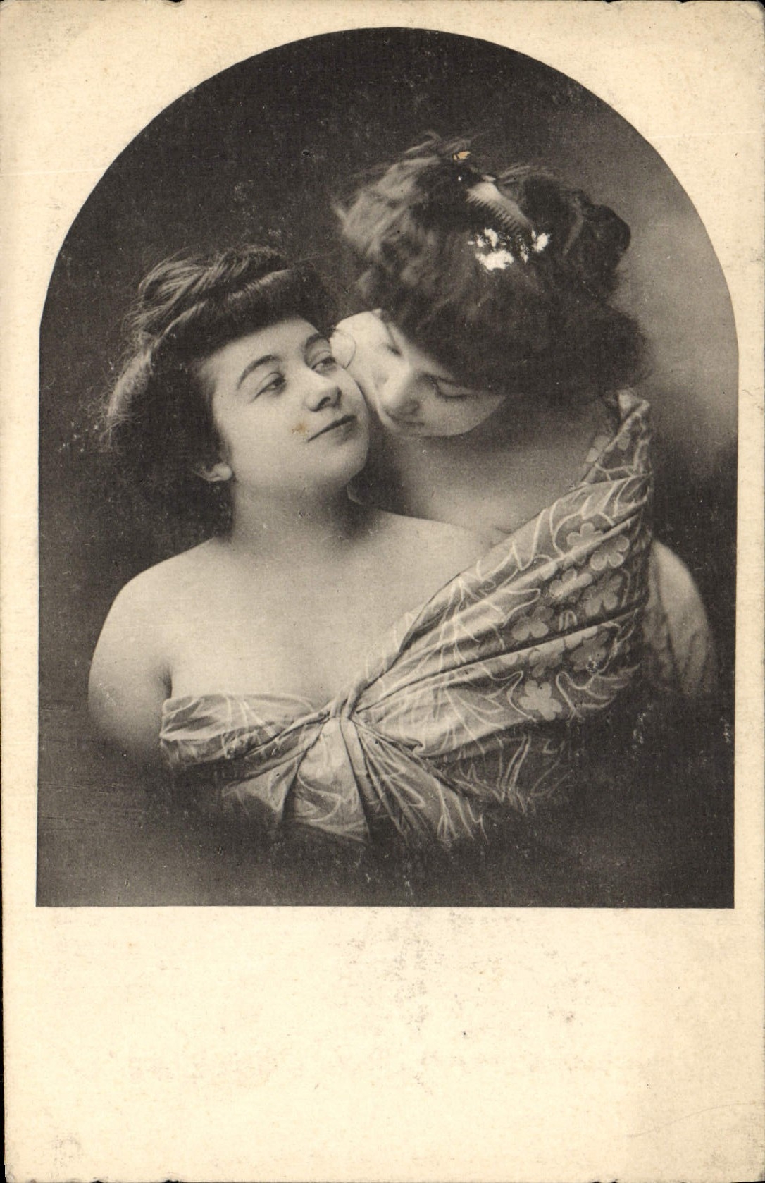 Deux femmes en intimité — P.P.C. Paris — n° 1