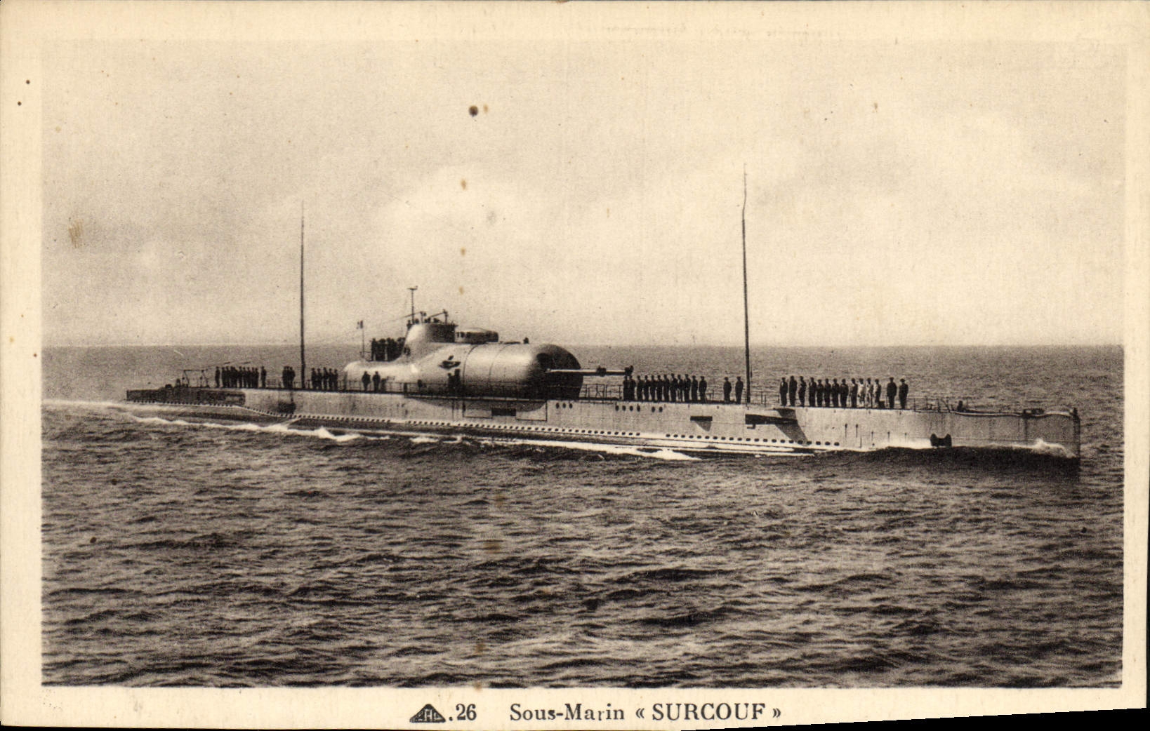 CPA Bateau Sous marin Surcouf