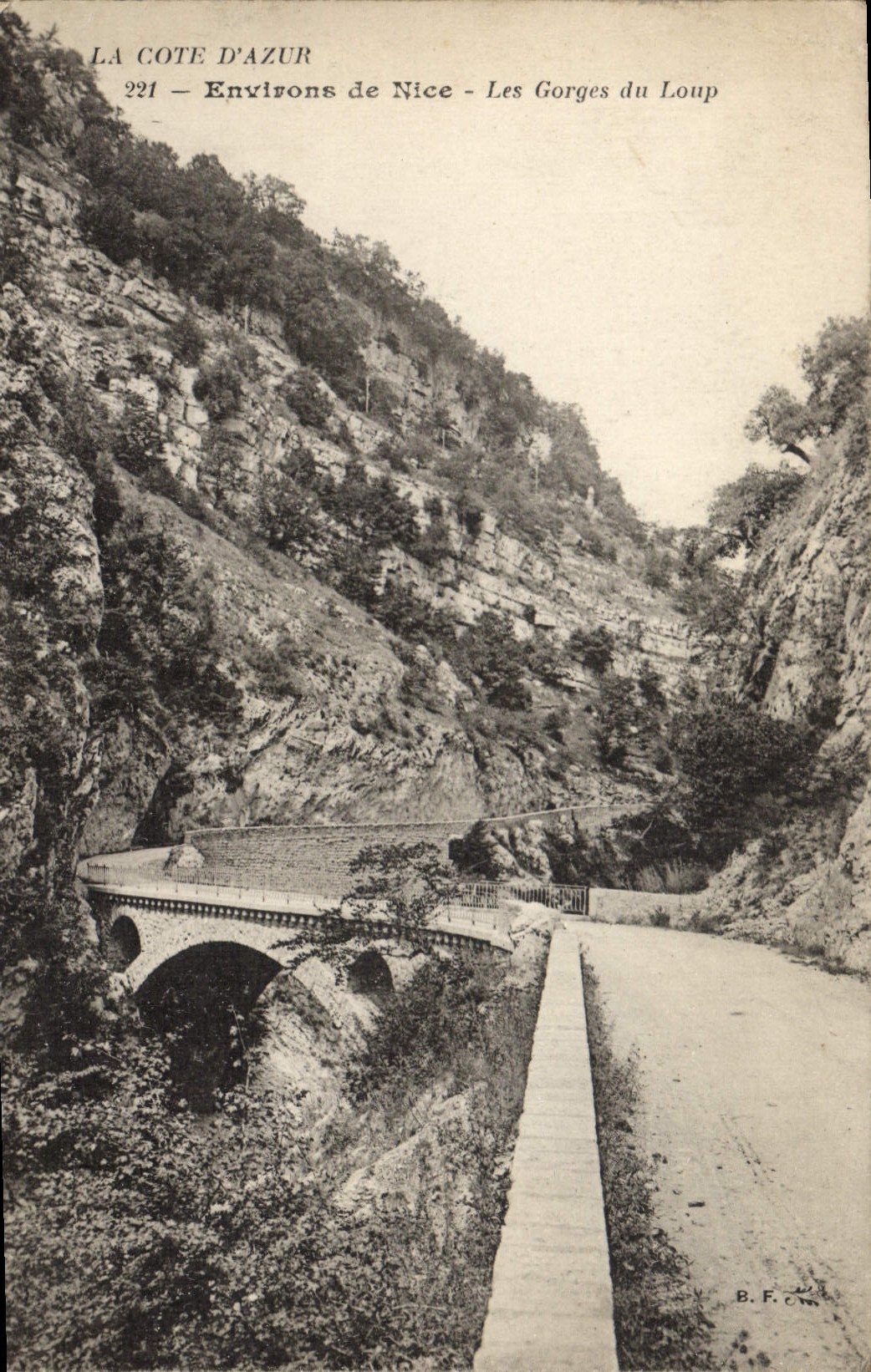 CPA La Cote D'Azur Environs De Nice Les gorges du Loup