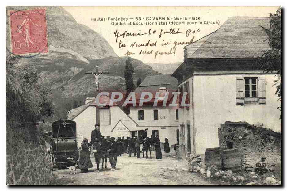 Gavarnie — Sur la Place — Guides et Excursionnistes (départ pour le Cirque) — Éditeur : Gavarnie