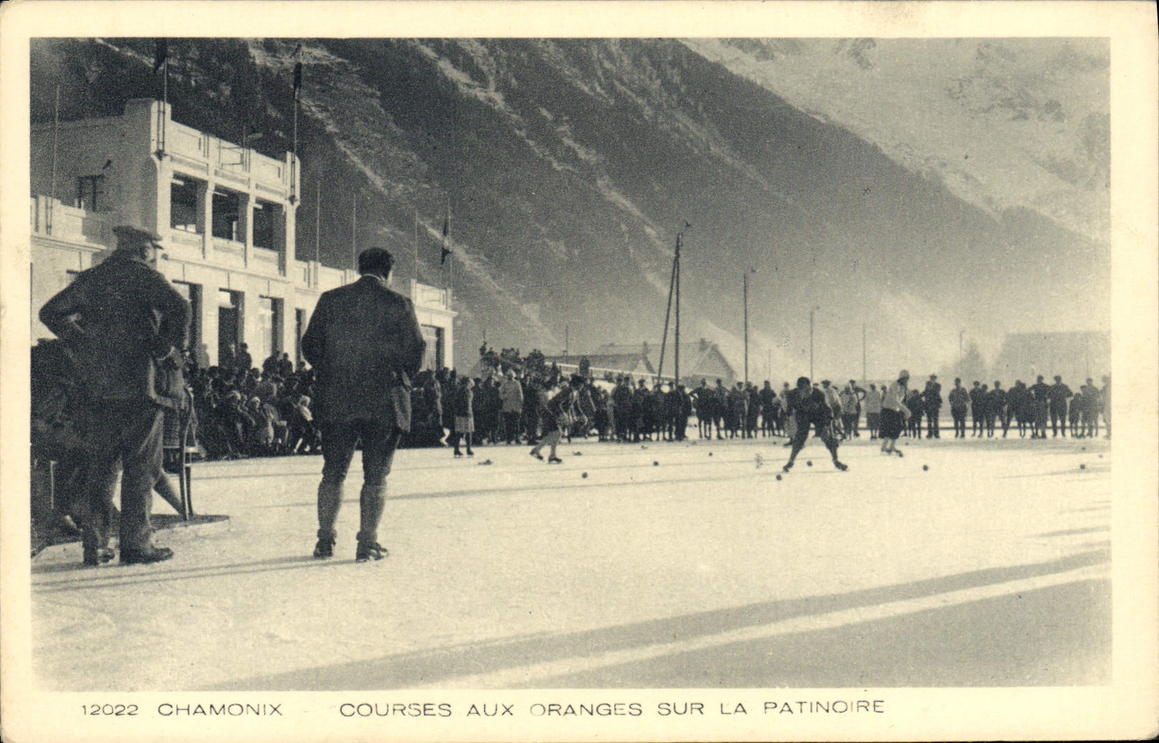 Chamonix — Courses aux oranges sur la patinoire — édition Les Deux Savoies