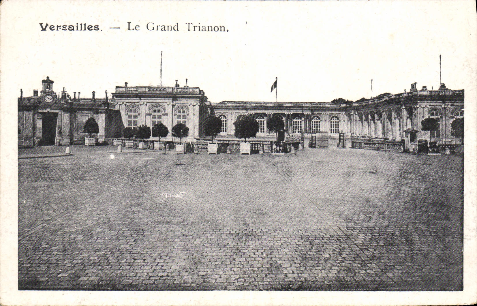 CPA Palais De Versailles Le Grand Trianon
