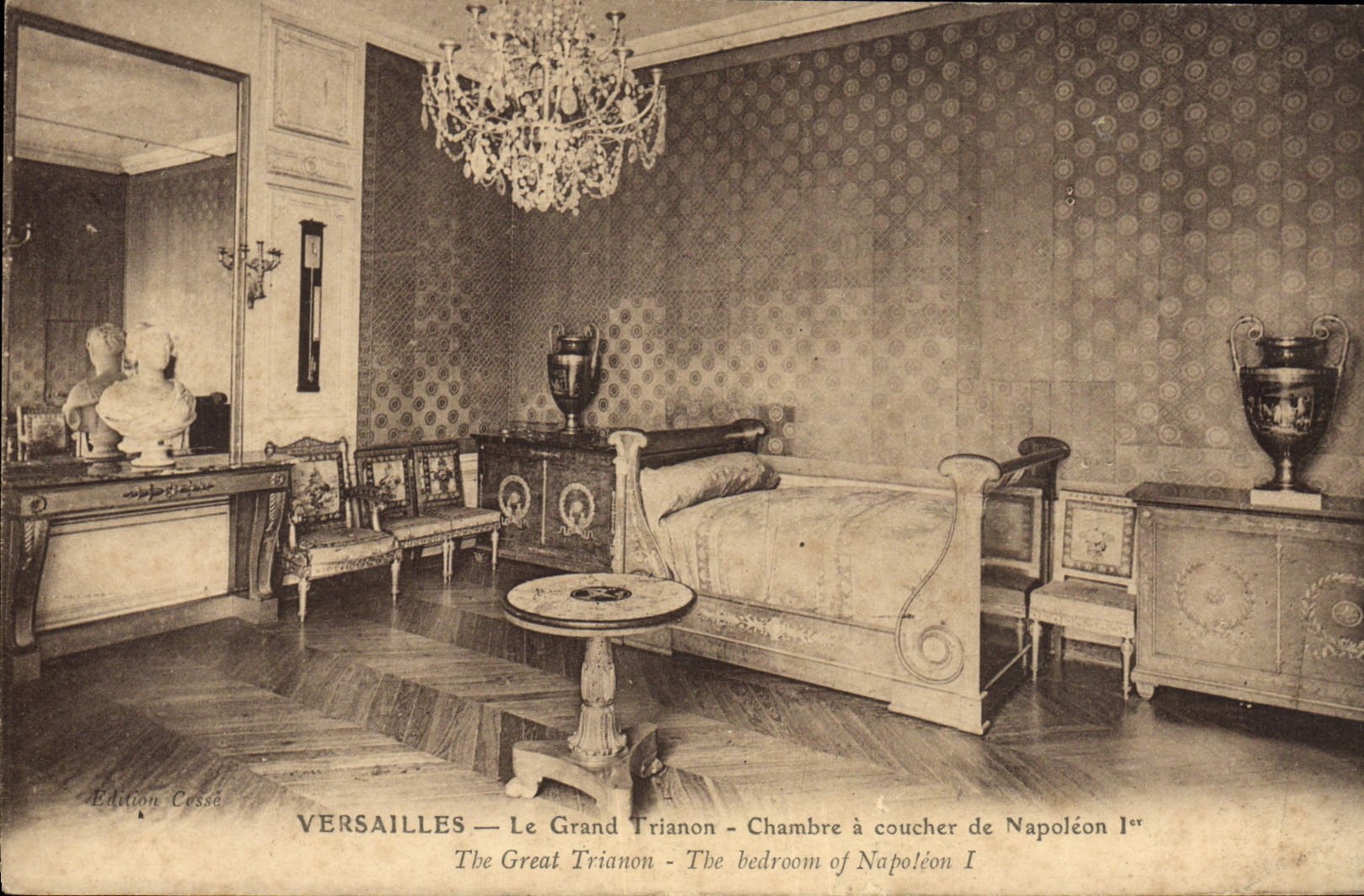 CPA Versailles Le Grand Trianon Chambre a Coucher de Napoleon 1er