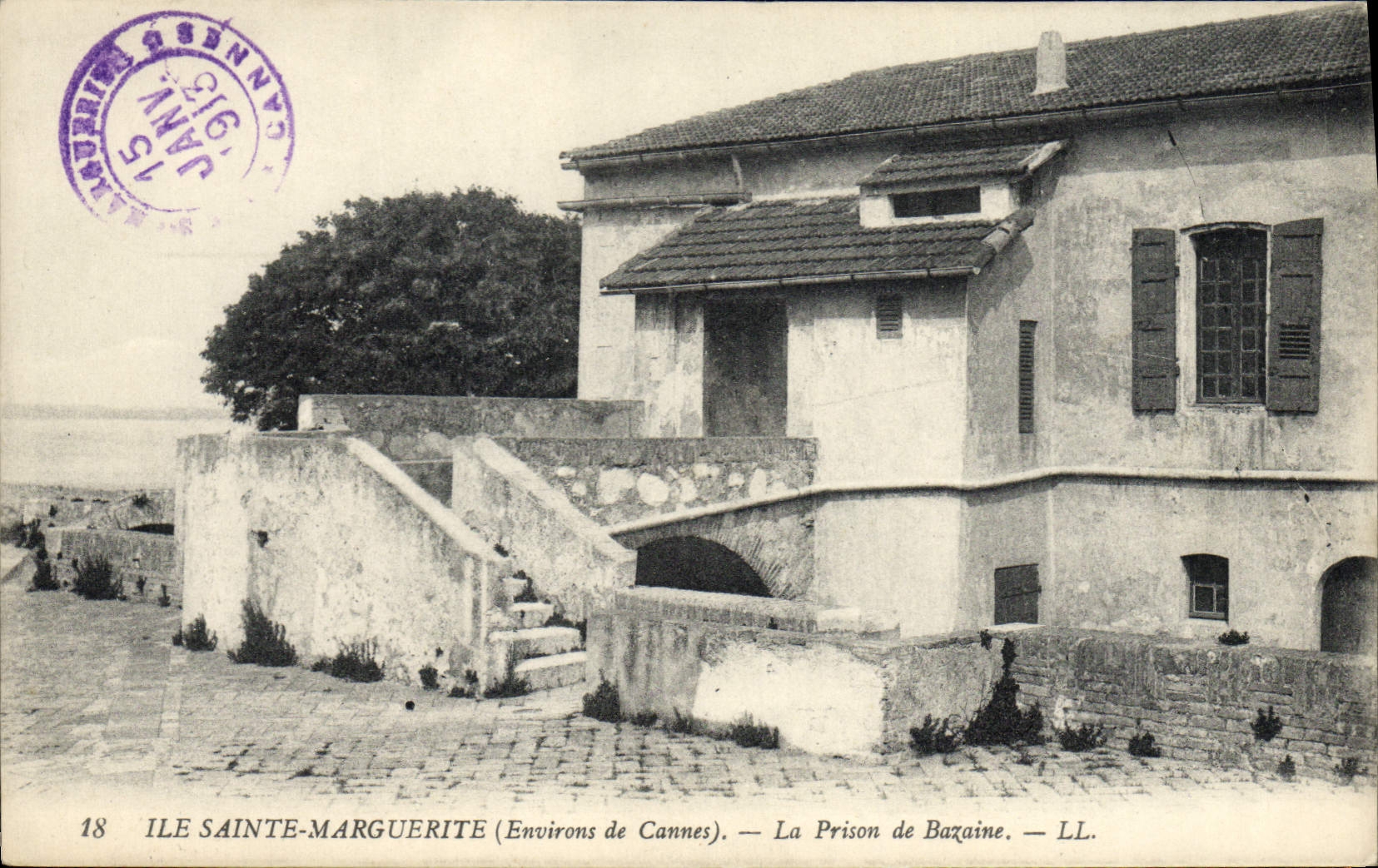 Ile Sainte-Marguerite (Environs de Cannes) — La Prison de Bazaine — LL.