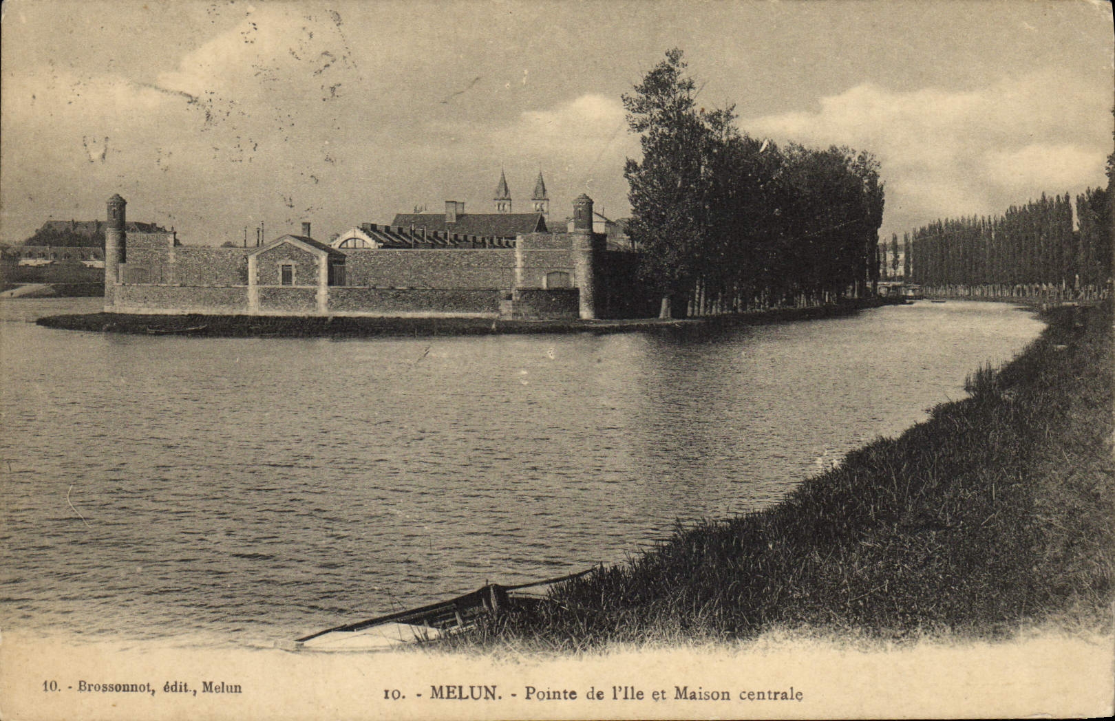 Melun - Pointe de l'Île et Maison centrale — Brossonnot, édit. Melun, n°10