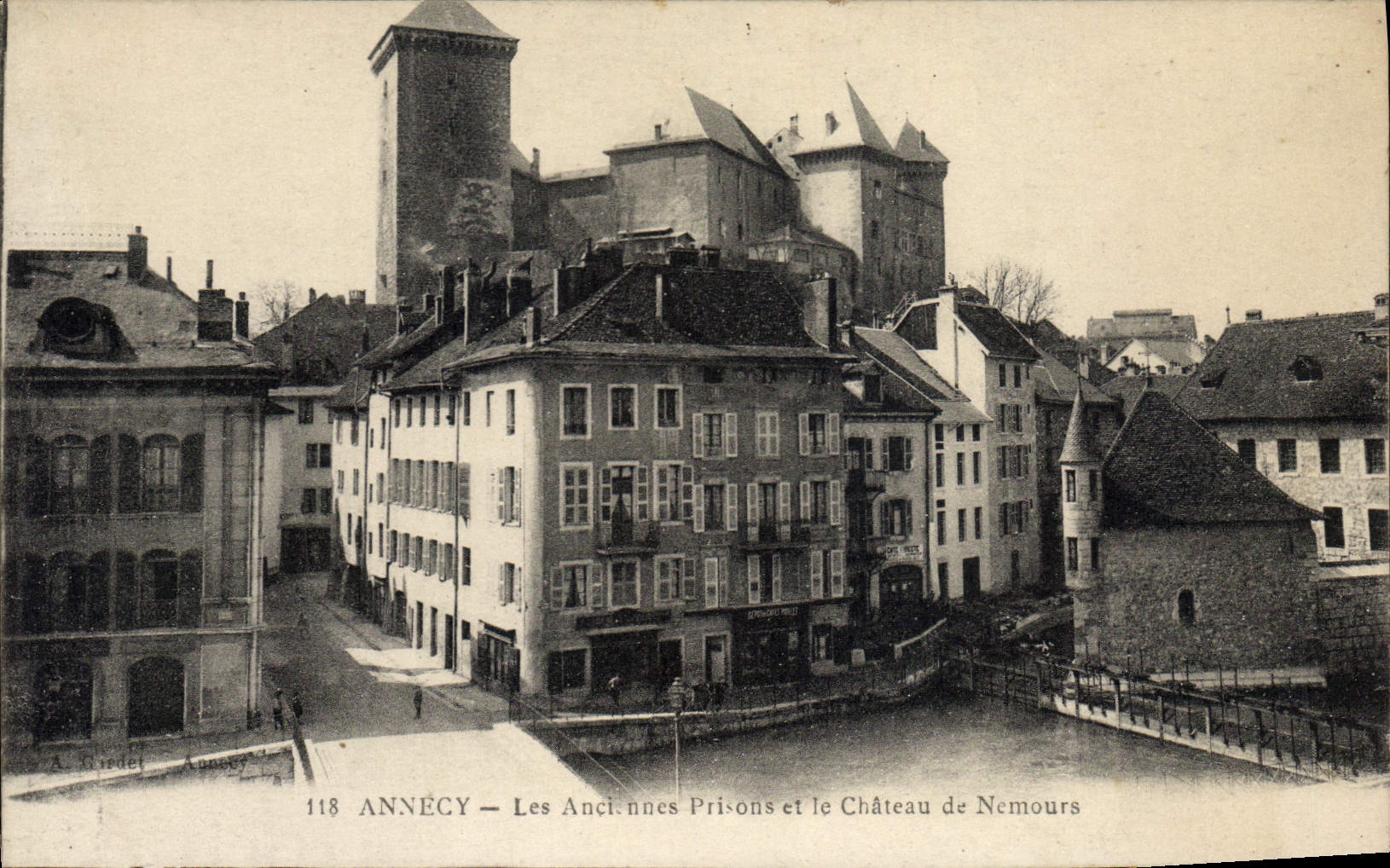 Annecy — Les Anciennes Prisons et le Château de Nemours — A. Griedel Annecy, n°118