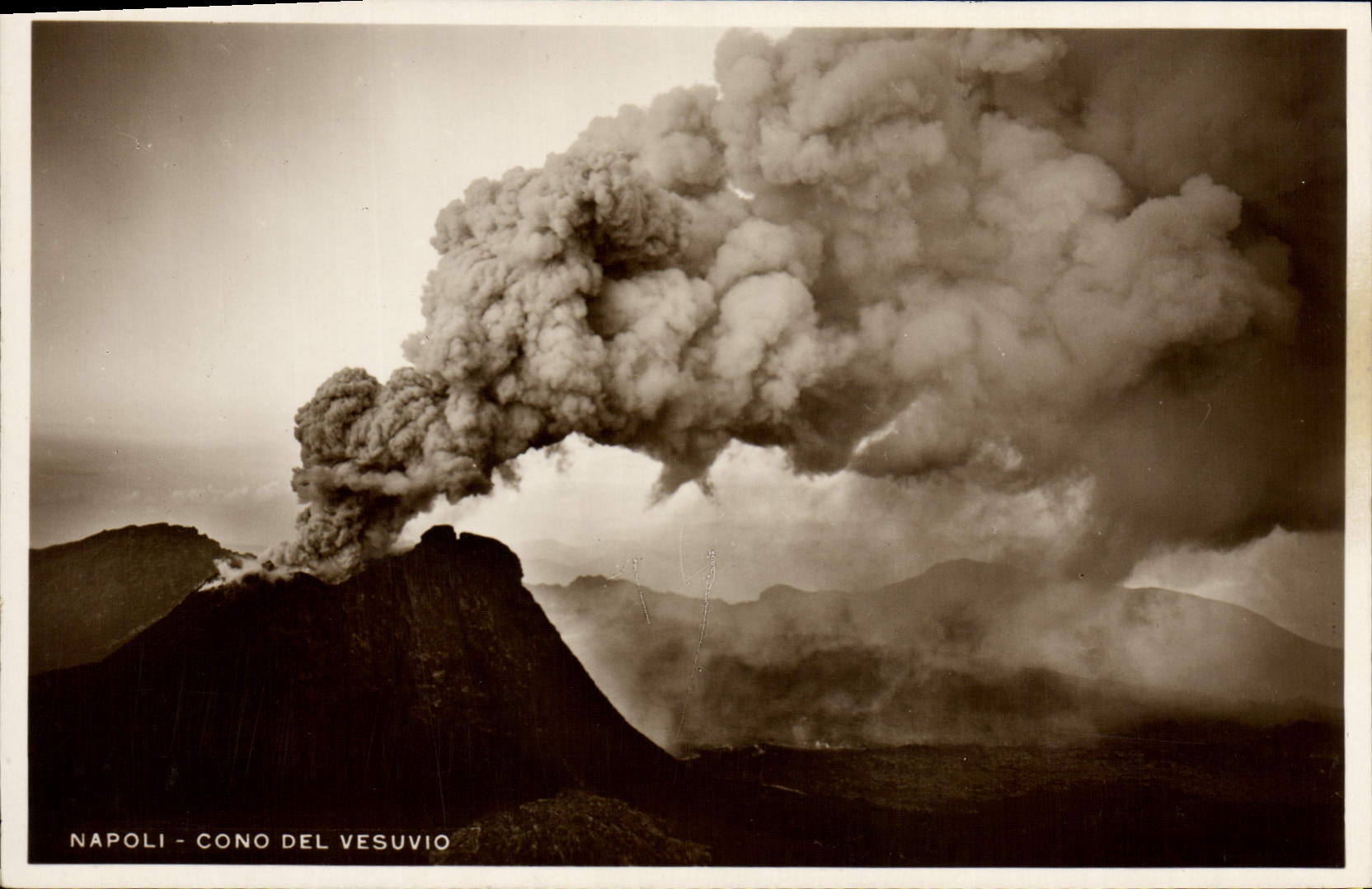 Napoli - Cono del Vesuvio — édition V. Carcavallo, n° 34