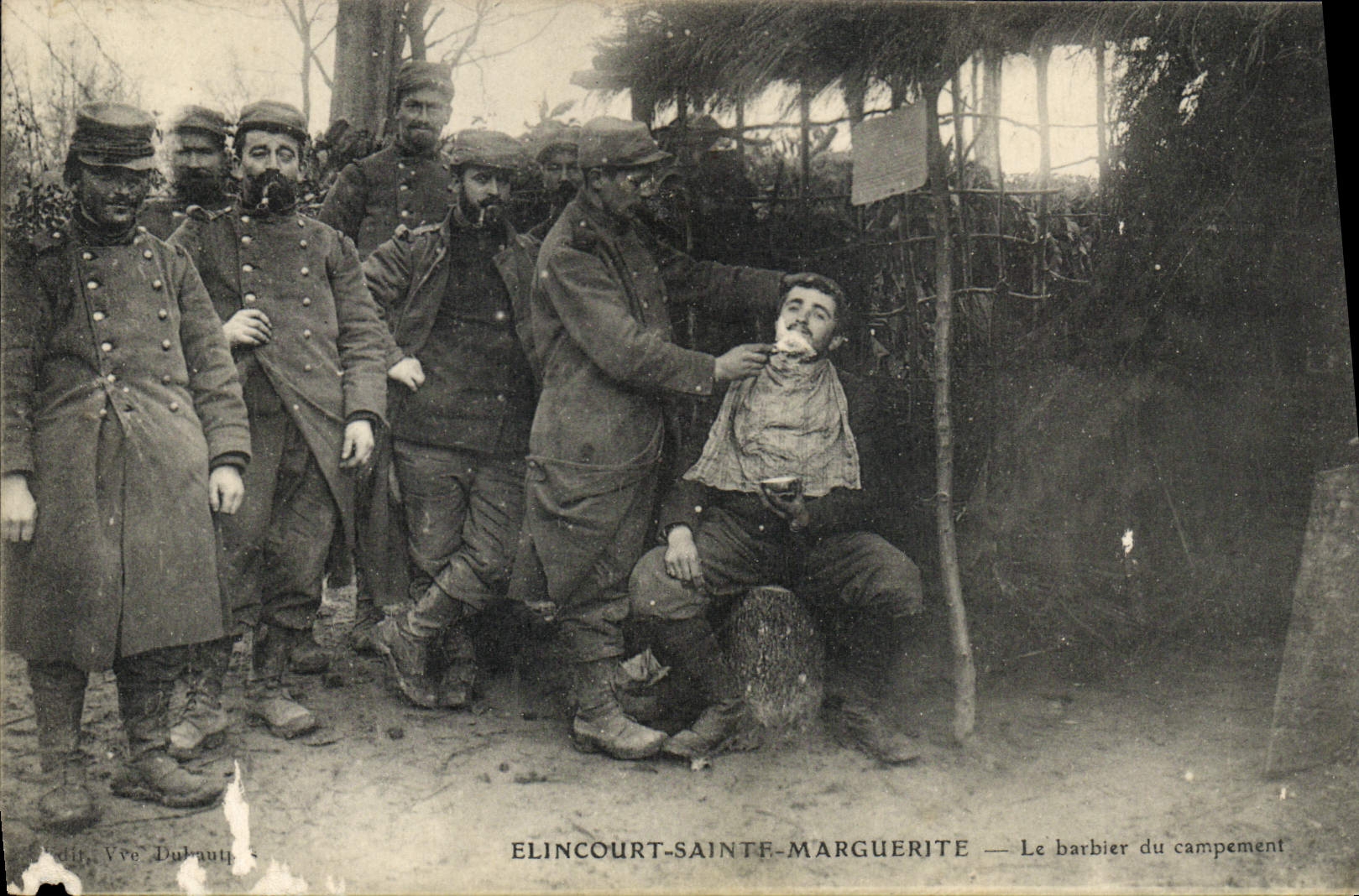 CPA Militaria Coiffeur Perruquier Elincourt Sainte Marguerite Le barbier au campement