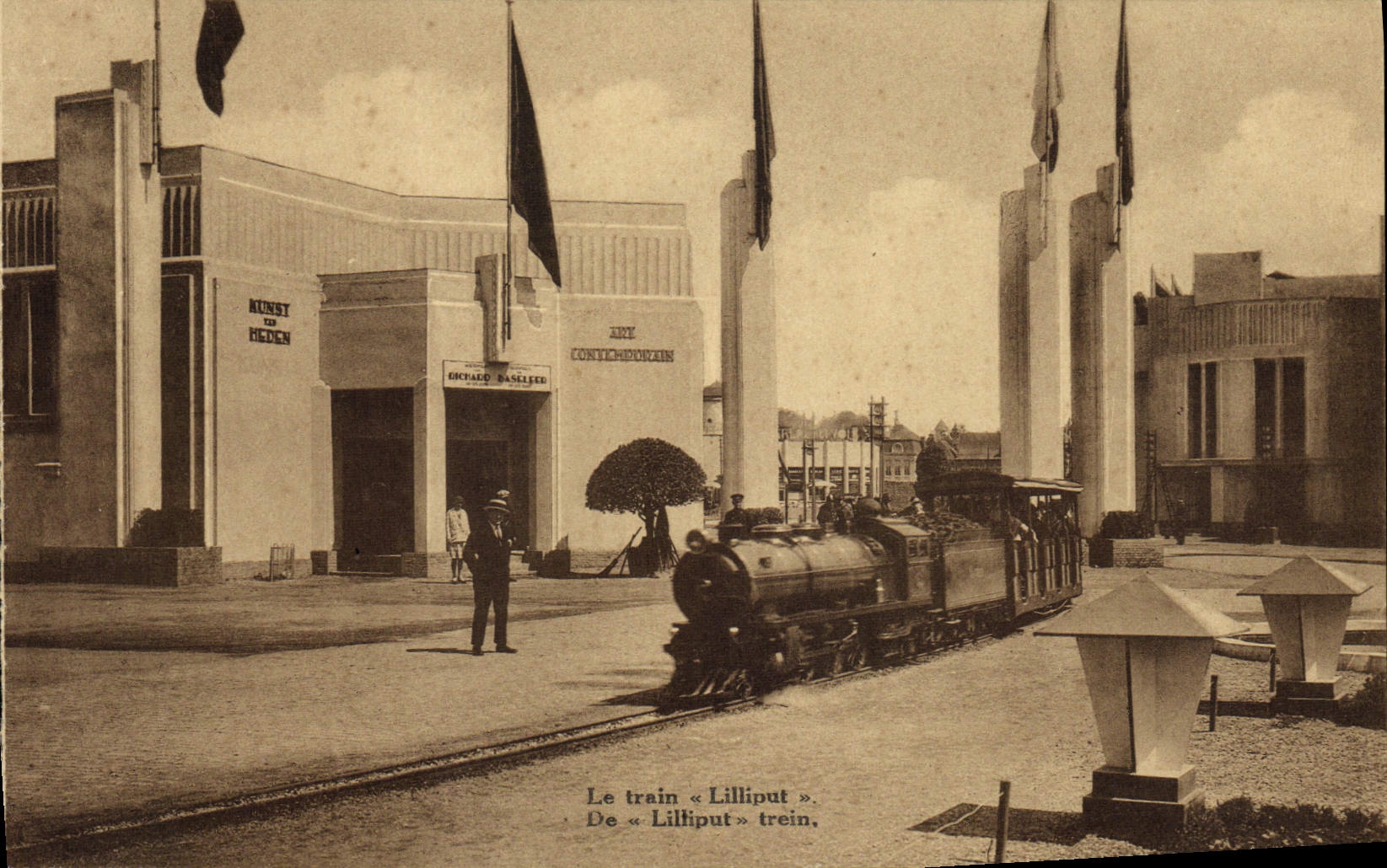 CPA Train Locomotive Le train Lilliput Exposition internationale Anvers 1930