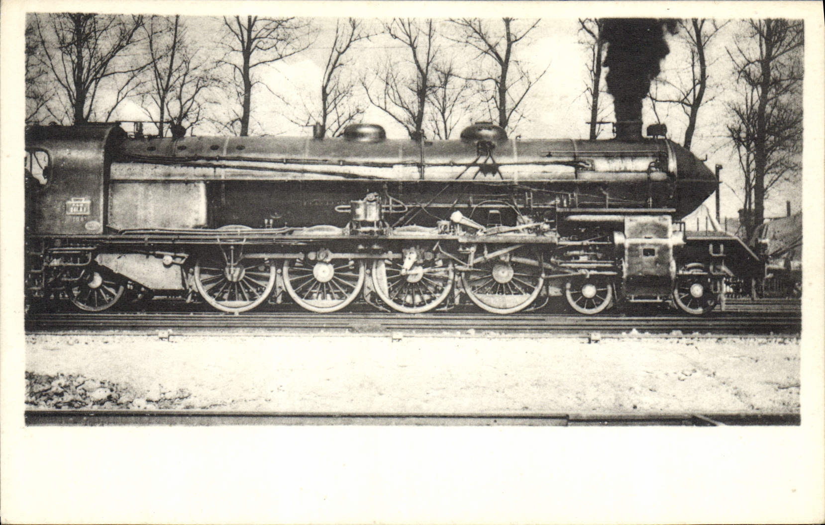 CPA Train Locomotive du Sud Est ex PLM Machine 241 A 1 