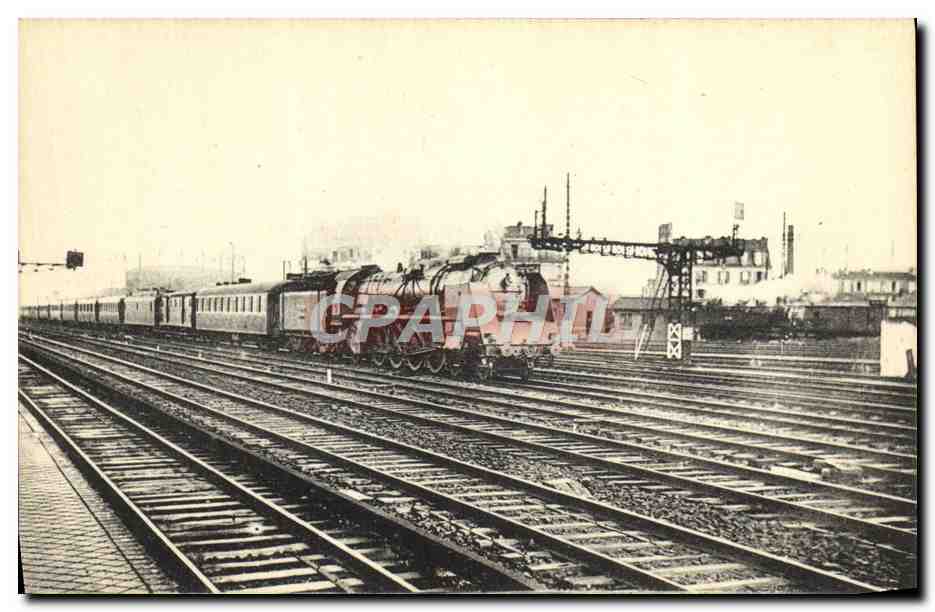 CPA Train Locomotive Region Ouest Rapide Le Havre Paris remorque par la machine Moutain 241 101 a Clichy Levallois