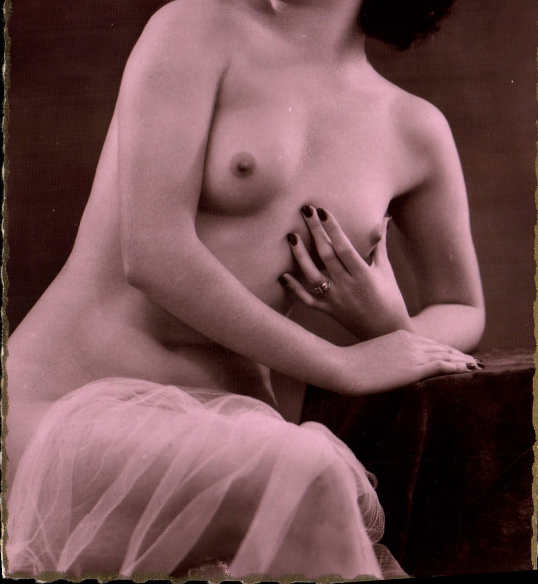 Weibliche Nacktheit — Sitzende Pose mit Schleier — Éditions de Luxe GP - Paris, Nr. 418