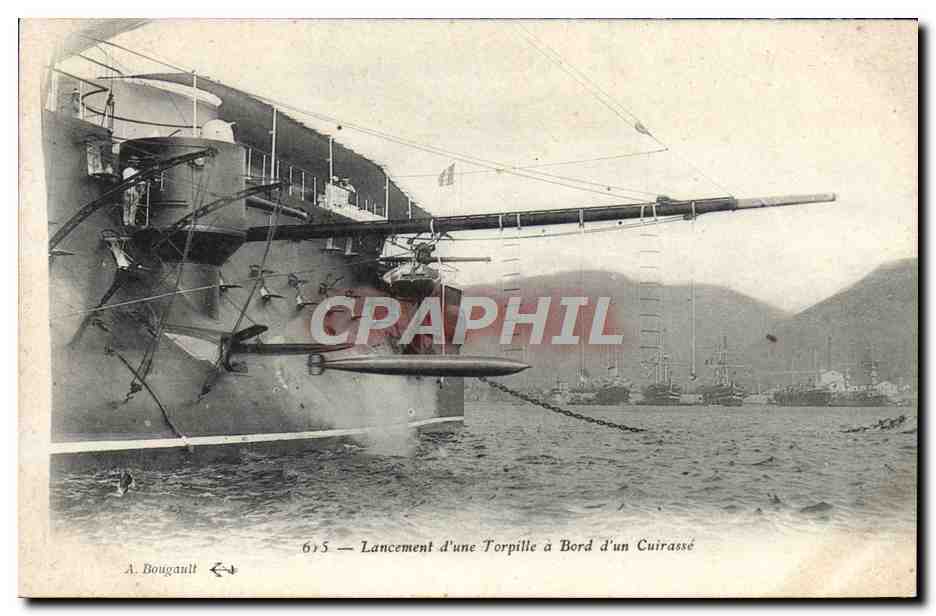 CPA Bateau Guerre Lancement d'une torpille a bord d'un cuirasse