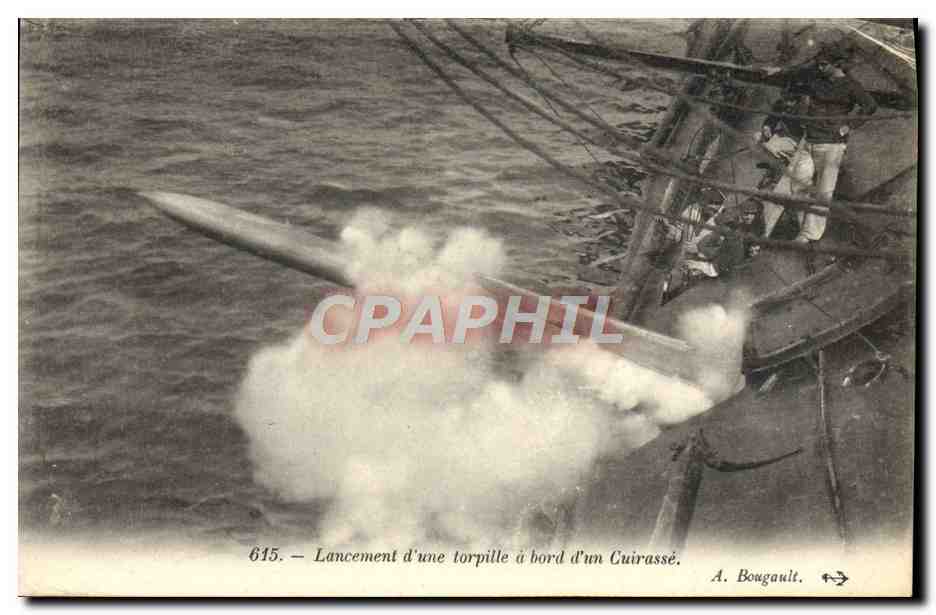 CPA Bateau Guerre Lancement d'une torpille a bord d'un cuirasse