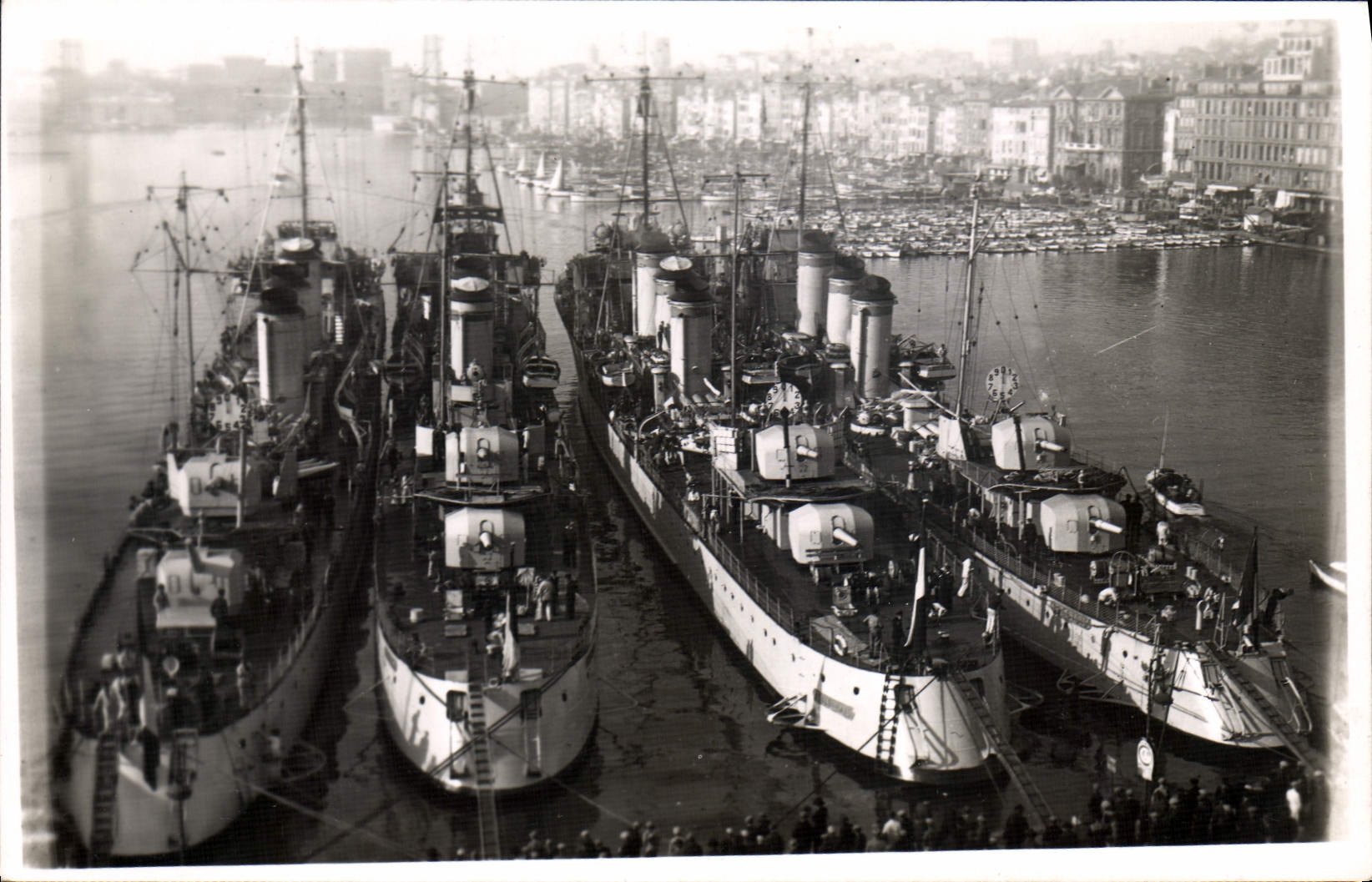 Quai des Belges — Port d'Amsterdam — Photo N° 3 — Carte postale française
