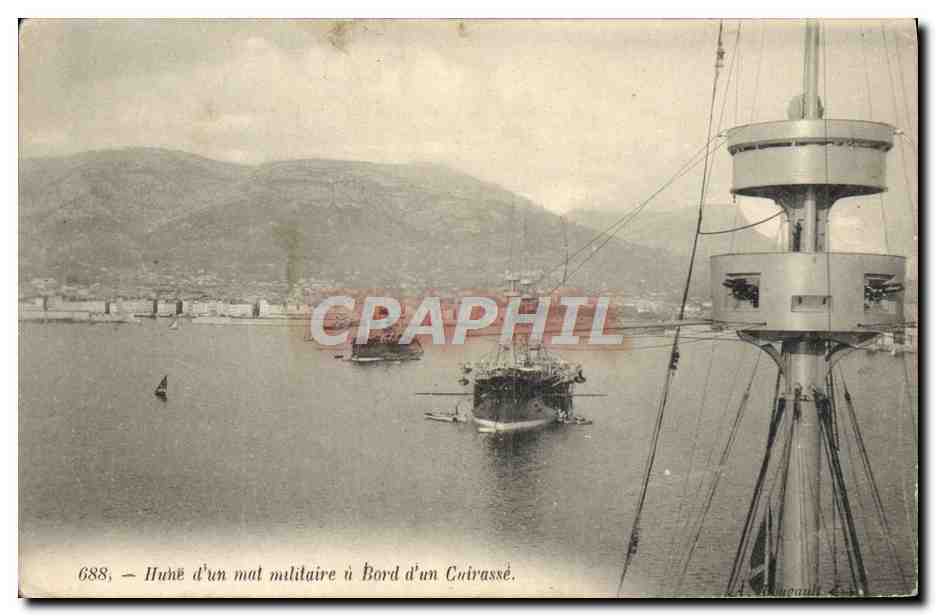 CPA Bateau Guerre Hune d'un mat militaire a bord d'un cuirasse