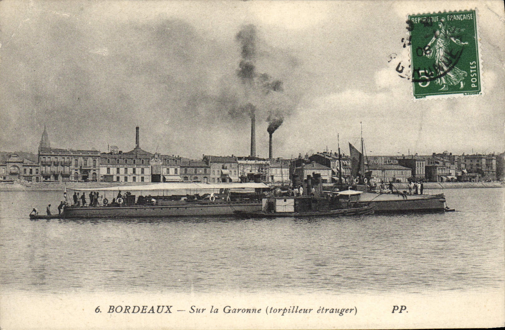CPA Bateau Guerre Bordeaux Sur la Garonne Torpilleur etranger