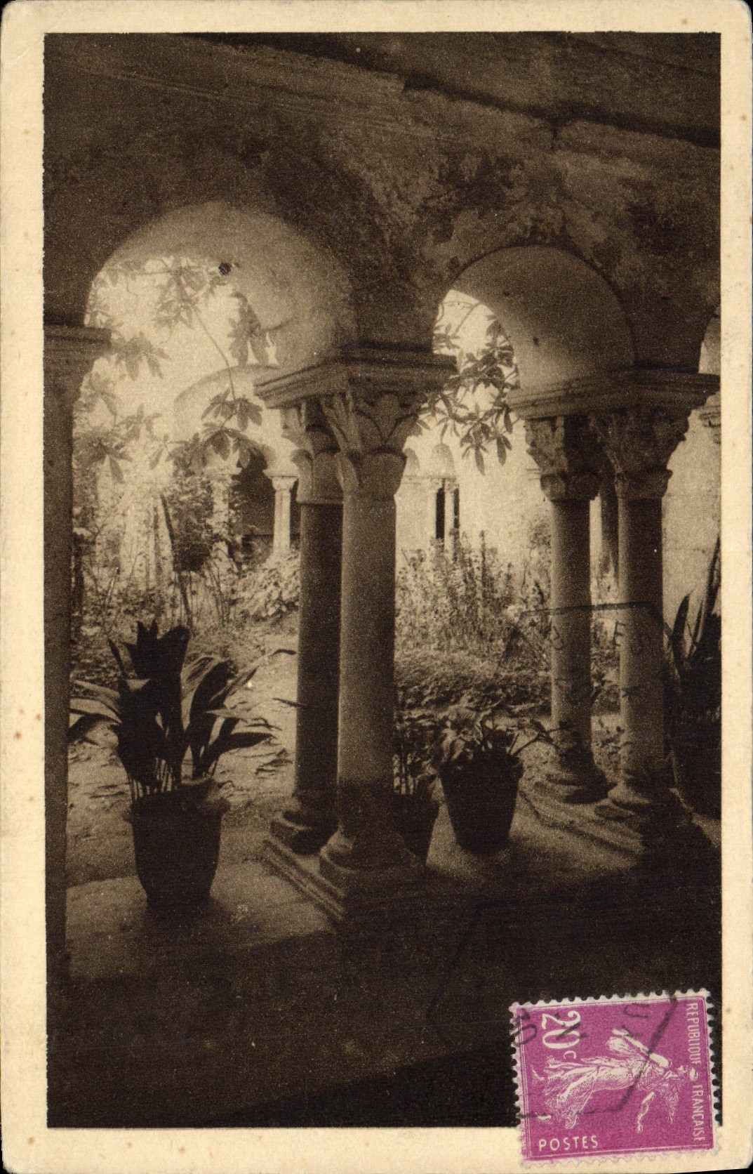 Cloître Saint-Paul — siglo XII — St-Rémy-de-Provence