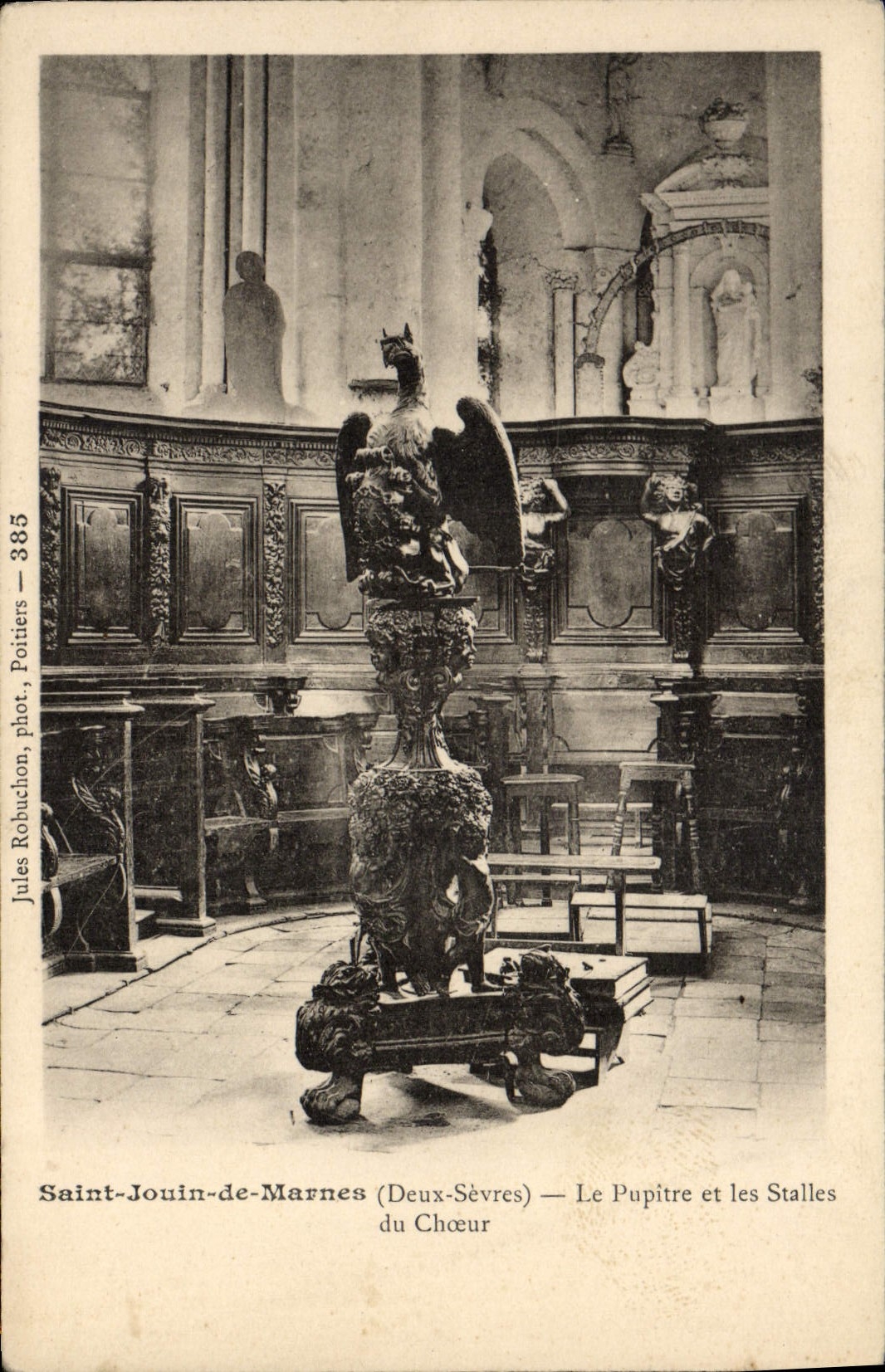 CPA Saint Jouin de Marnes Le pupitre et les stalles du choeur