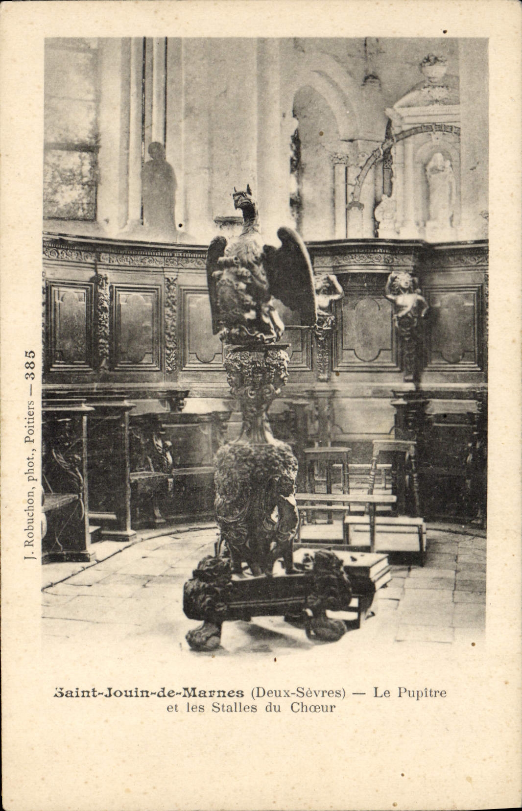 CPA Saint Jouin de Marnes Le pupitre et les stalles du choeur